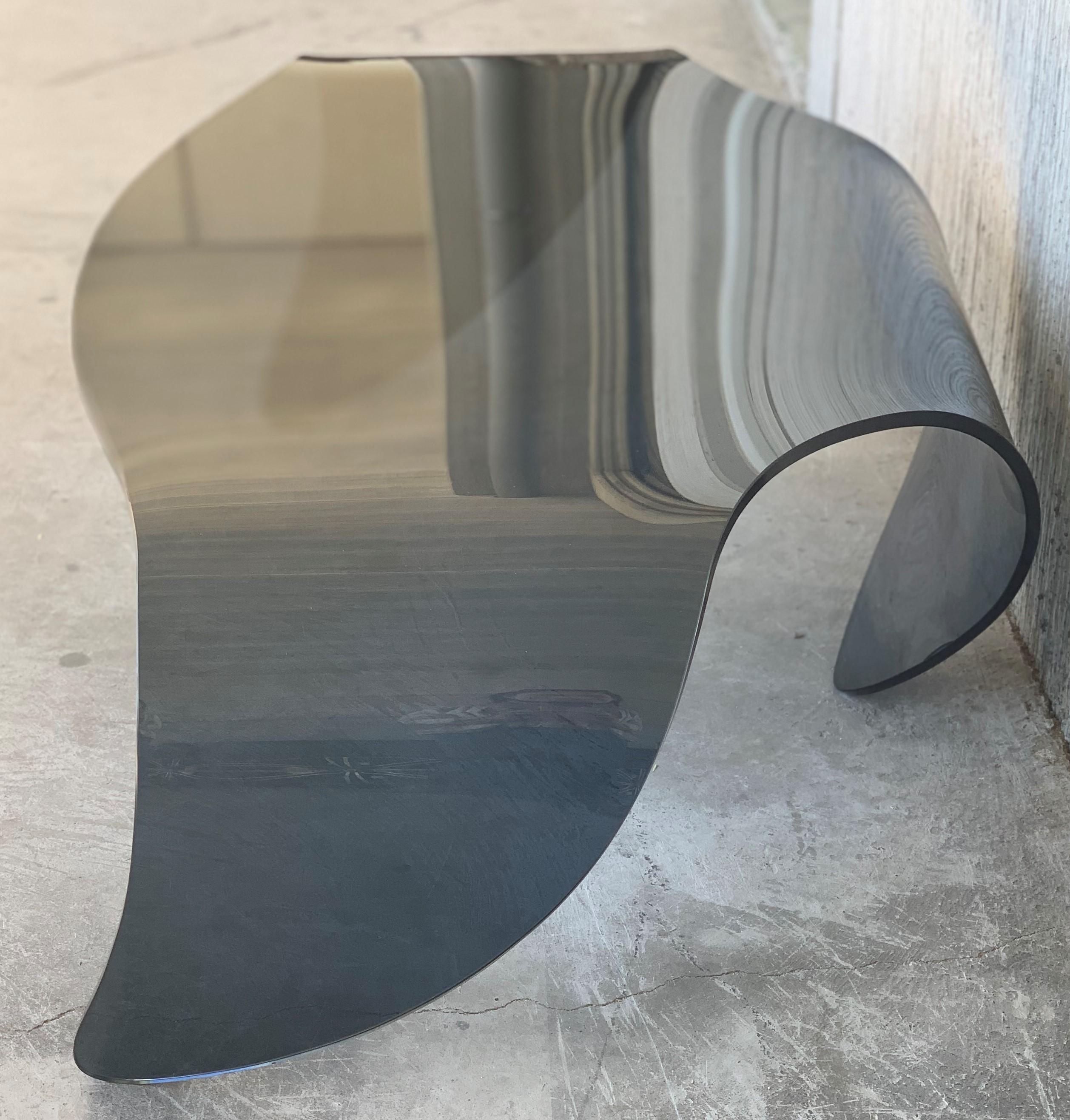 curve glass table
