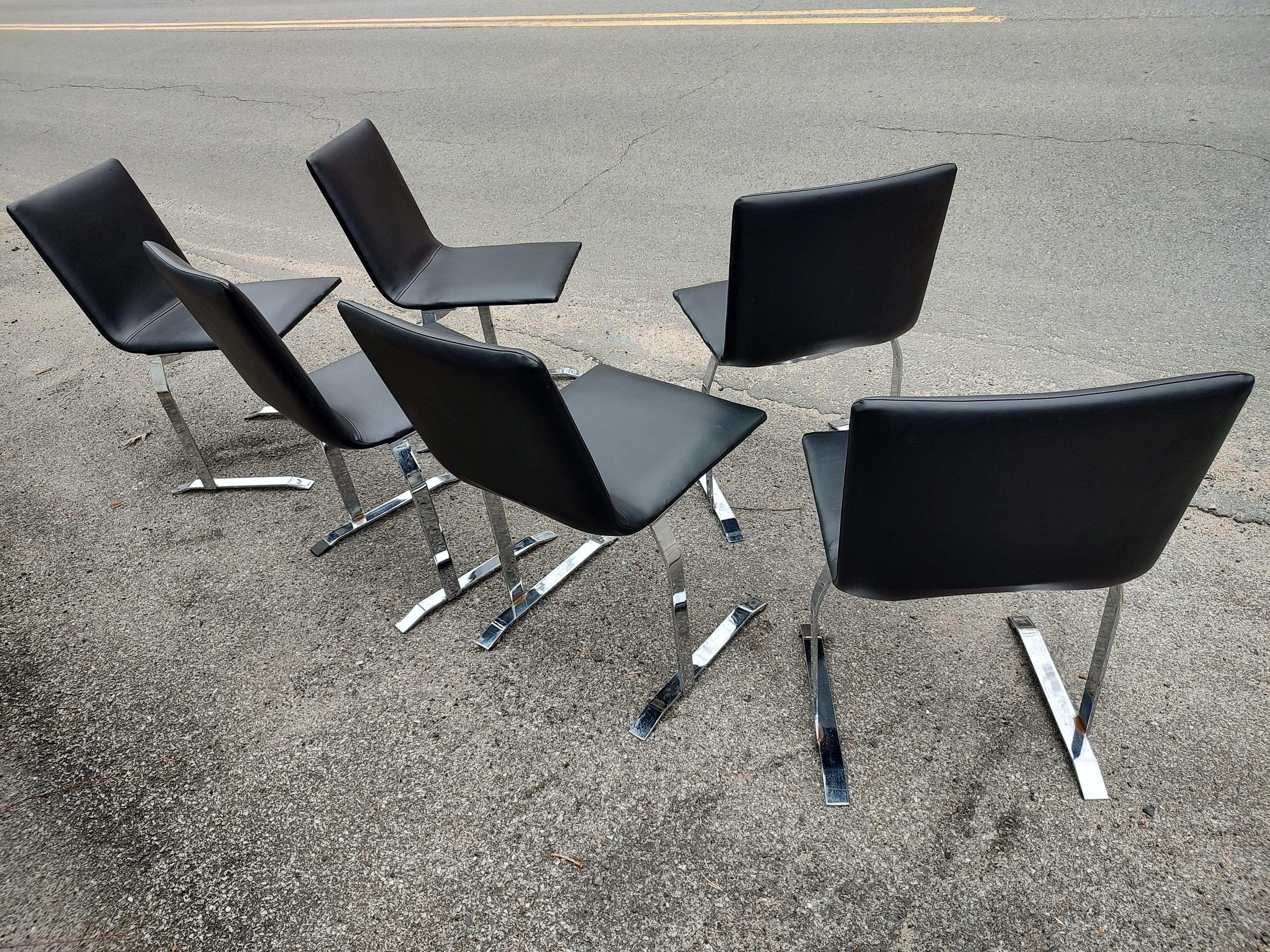 Italian Mid-Century Modern Sculptural Set of 6 Dining Chairs by Saporiti For Sale