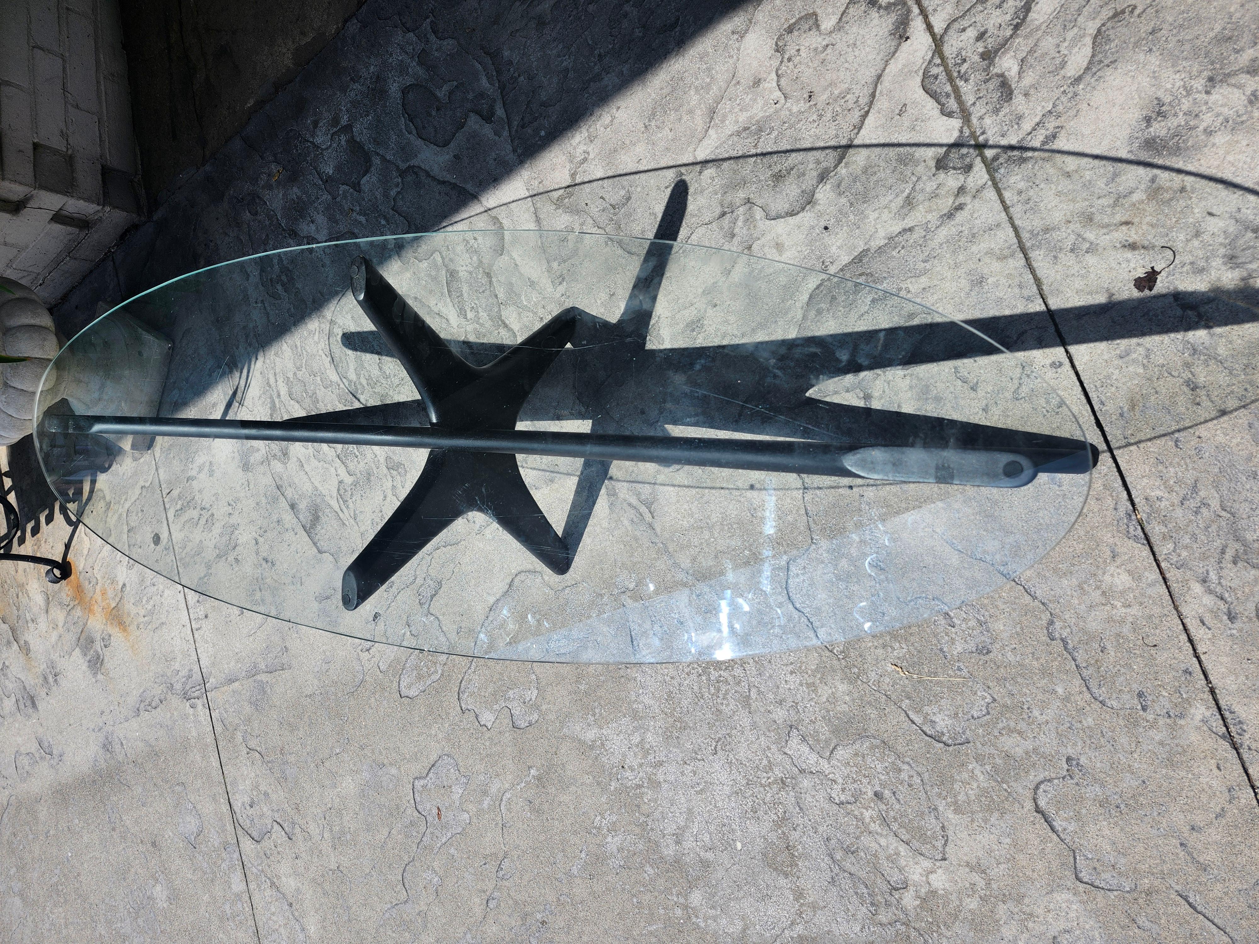 Milieu du XXe siècle Table Cocktail Elipitique Sculpturale Moderne du Milieu du Siècle par Adrian Pearsall C1965 en vente