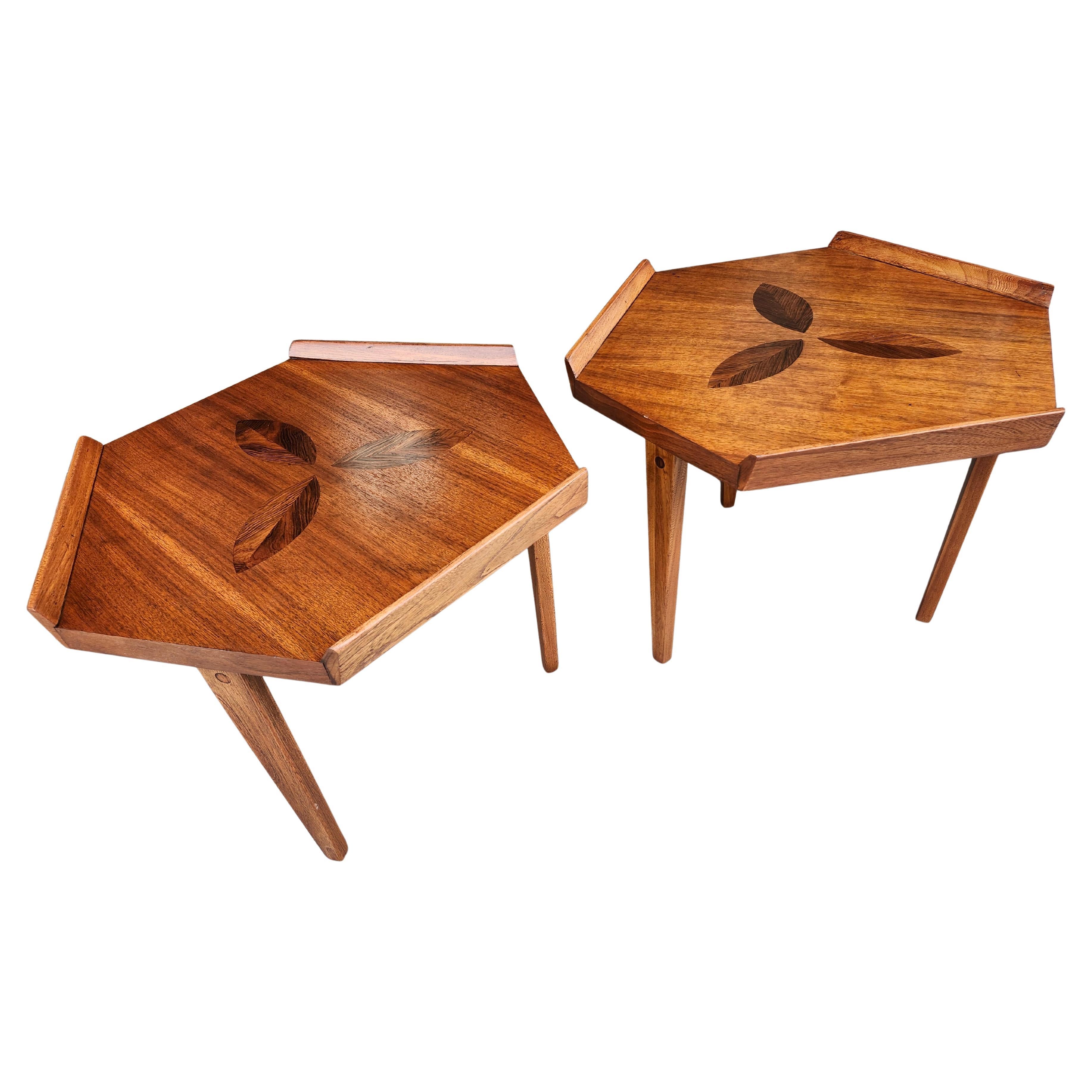 Moderne skulpturale Beistelltische aus der Mitte des Jahrhunderts mit Rosenholz-Intarsien von Lane C1965 (Mitte des 20. Jahrhunderts) im Angebot