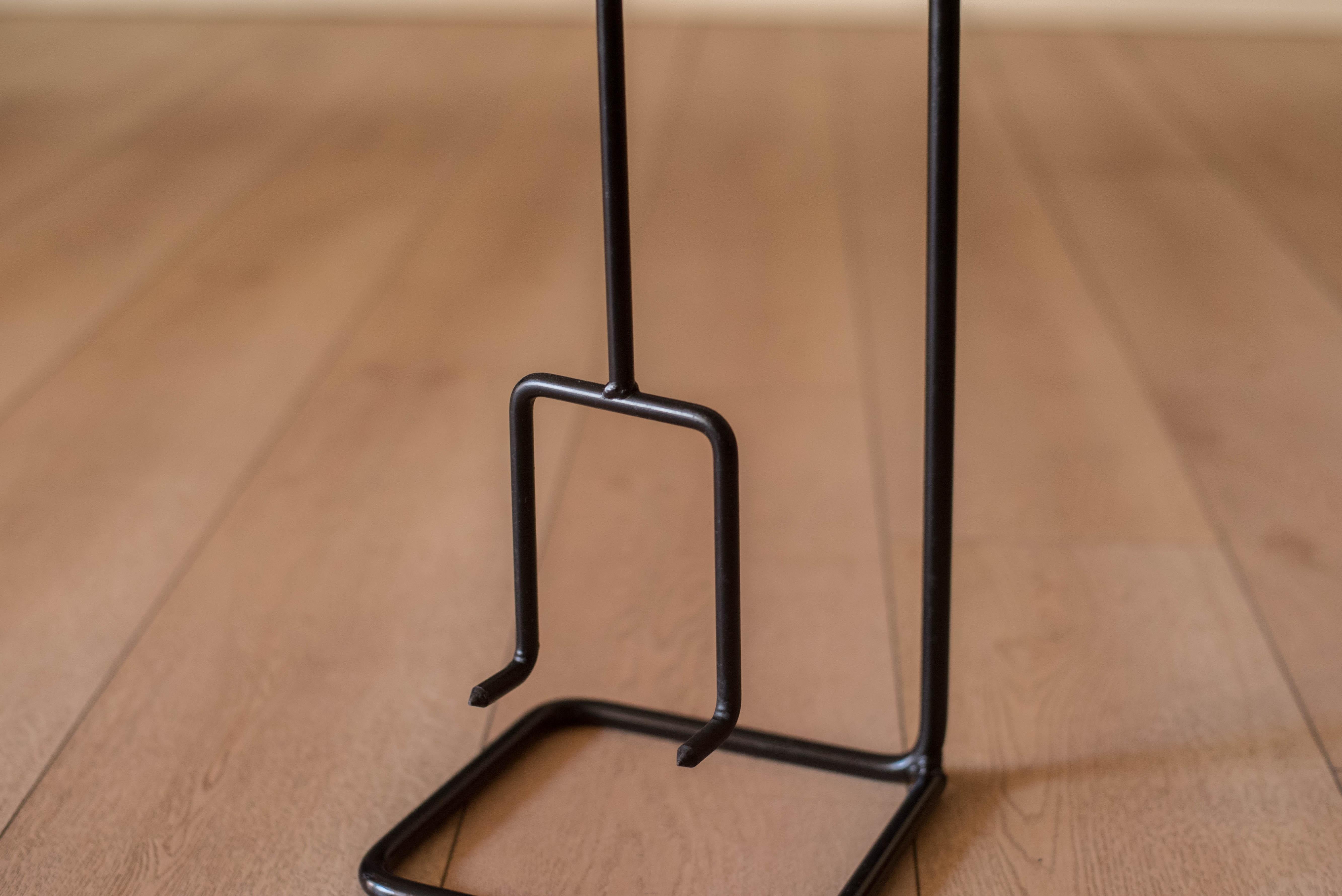 Juego escultórico de cuatro piezas de hierro fundido negro para chimenea, Mid Century Modern en venta 1