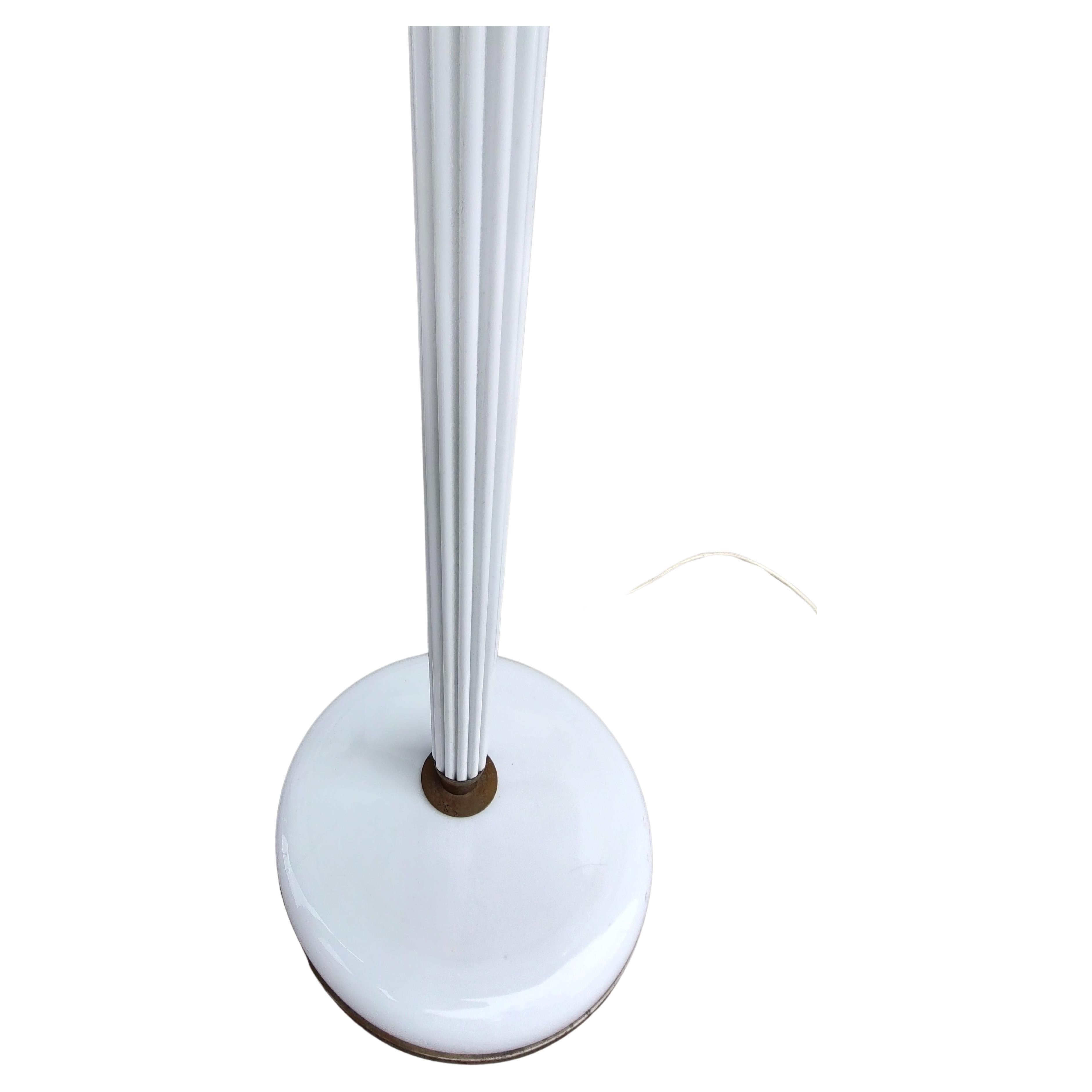 Fait main Lampadaire en verre sculptural moderne de style mi-siècle moderne par Barovier & Toso en vente