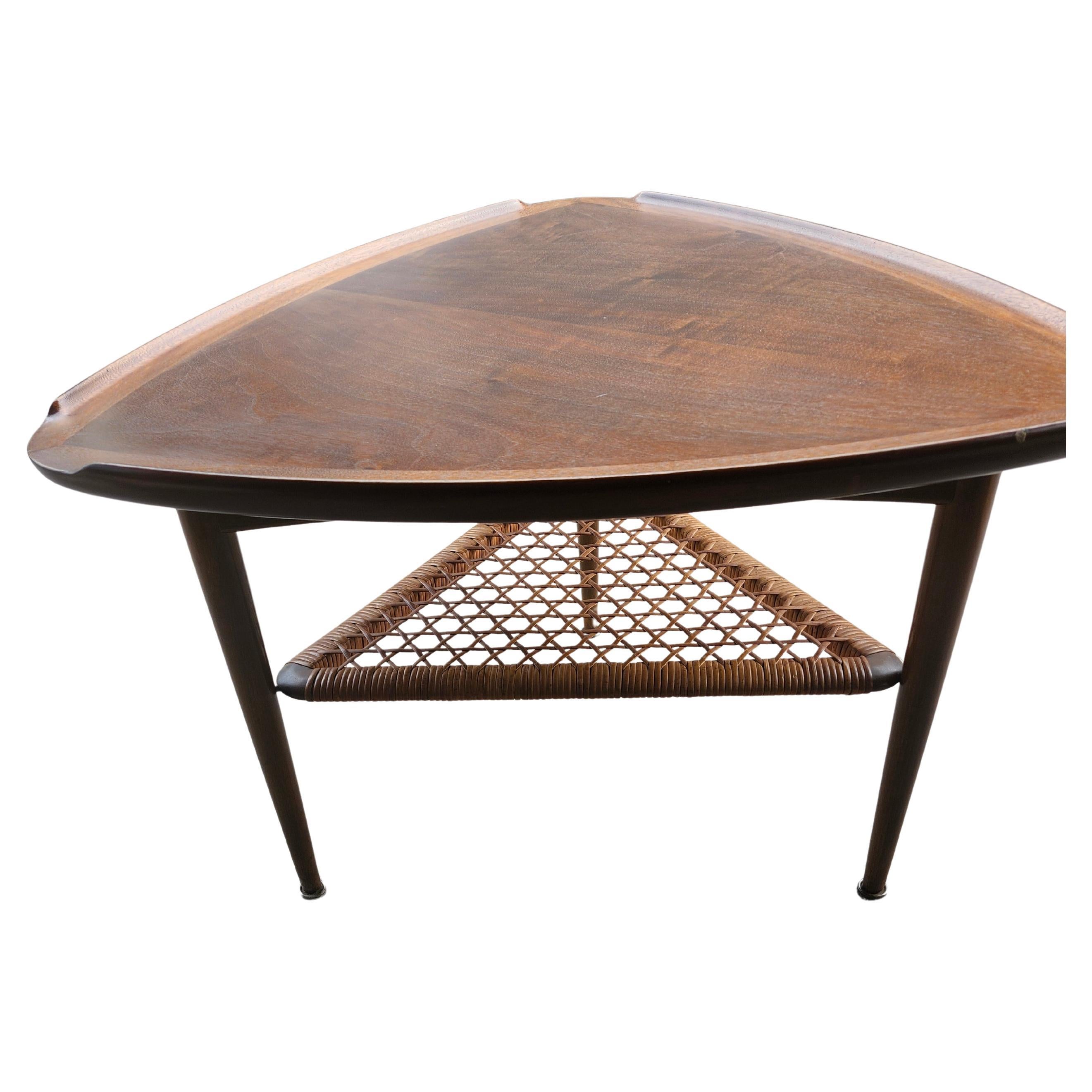 Hand-Woven Mid Century Modern Sculptural Guitar Pick End Table attributed to Poul Jensen