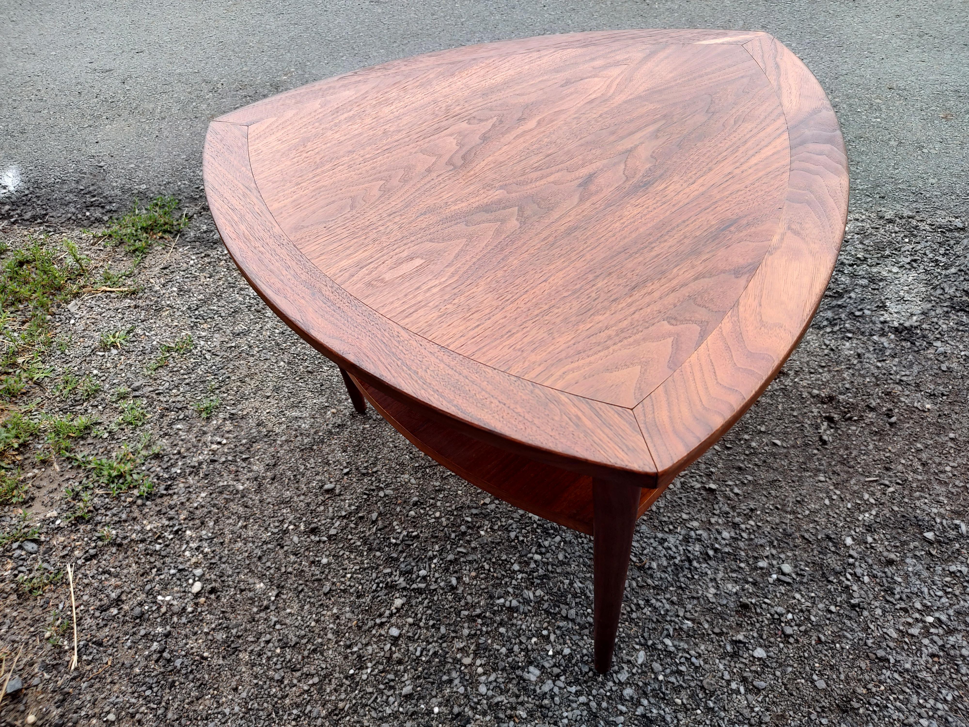 American Mid-Century Modern Sculptural Guitar Pick Shaped Walnut Cocktail Side Table