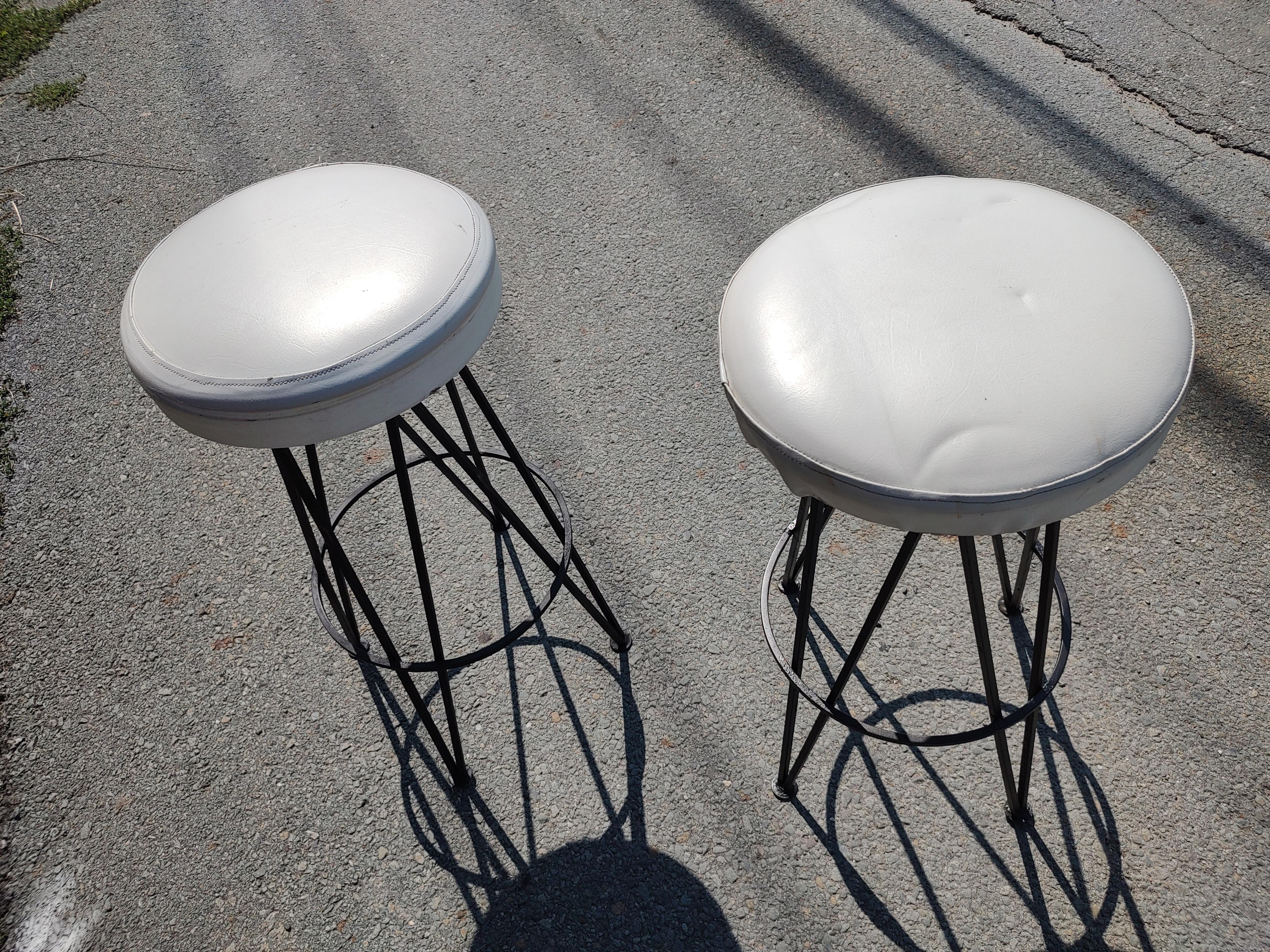 Mid-Century Modern Sculptural Iron Bar Stools 4 Available In Good Condition For Sale In Port Jervis, NY