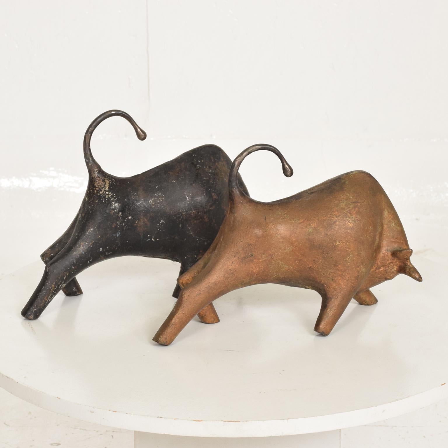 Mid-20th Century Mid-Century Modern Sculptural Iron Cast Bulls Bookends Japan