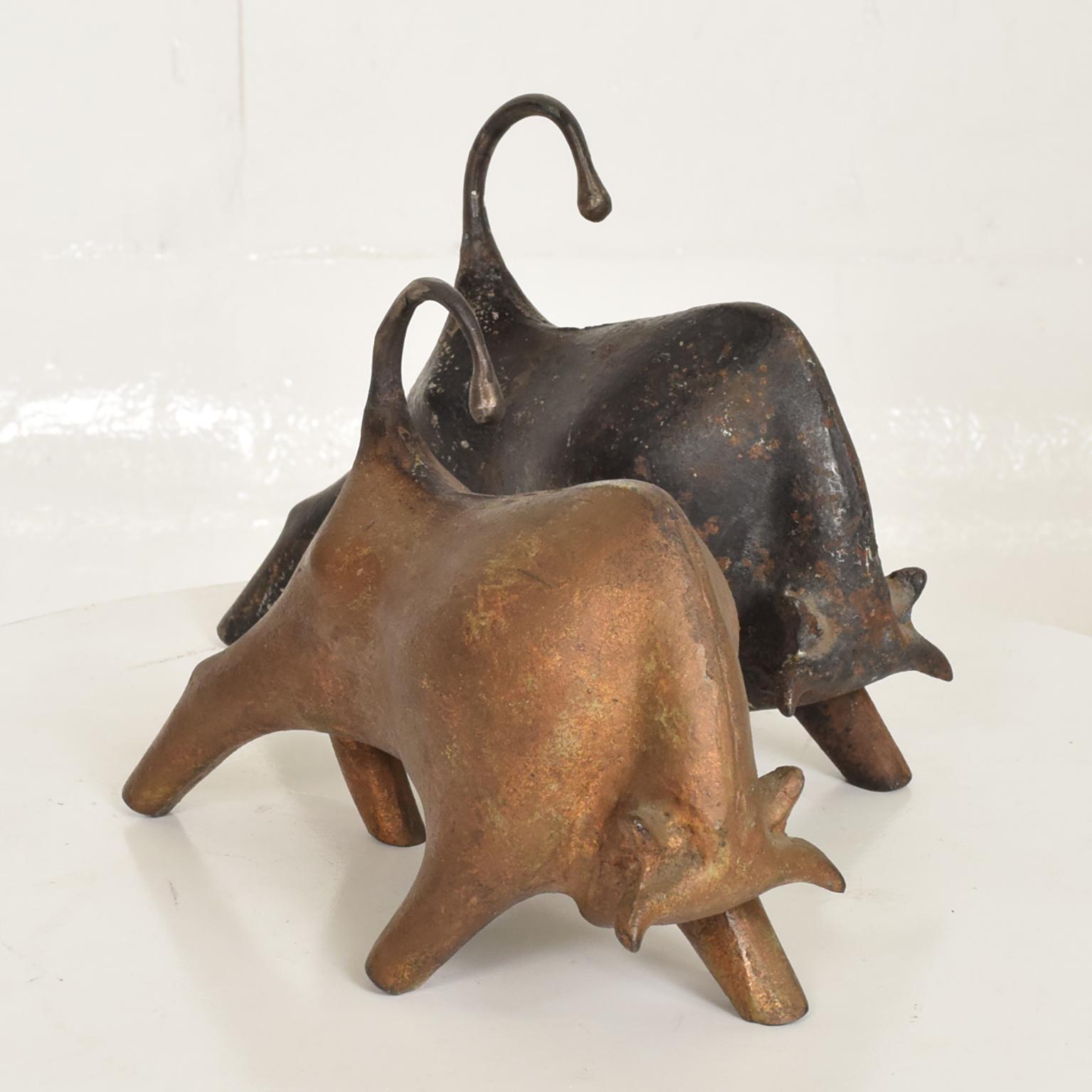 Mid-Century Modern Sculptural Iron Cast Bulls Bookends Japan 1