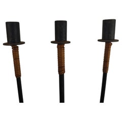 Skulpturale Mid-Century-Modern-Kandelaber aus Eisen mit Schilfrohr von Arthur Umanoff, C1965