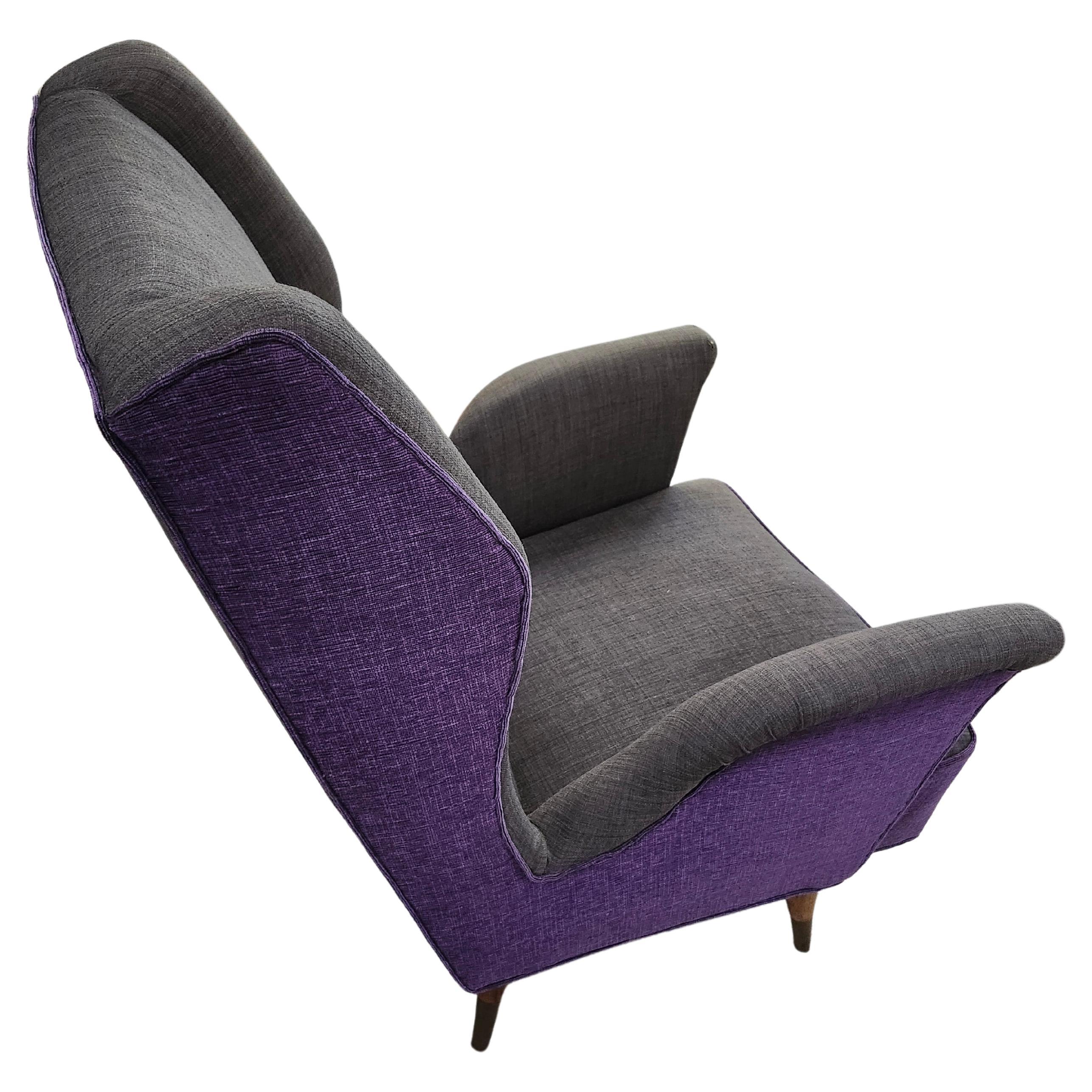 Mid Century Modern Sculptural Italian Armchair w Ottoman attrib to Gio Ponti For Sale 3