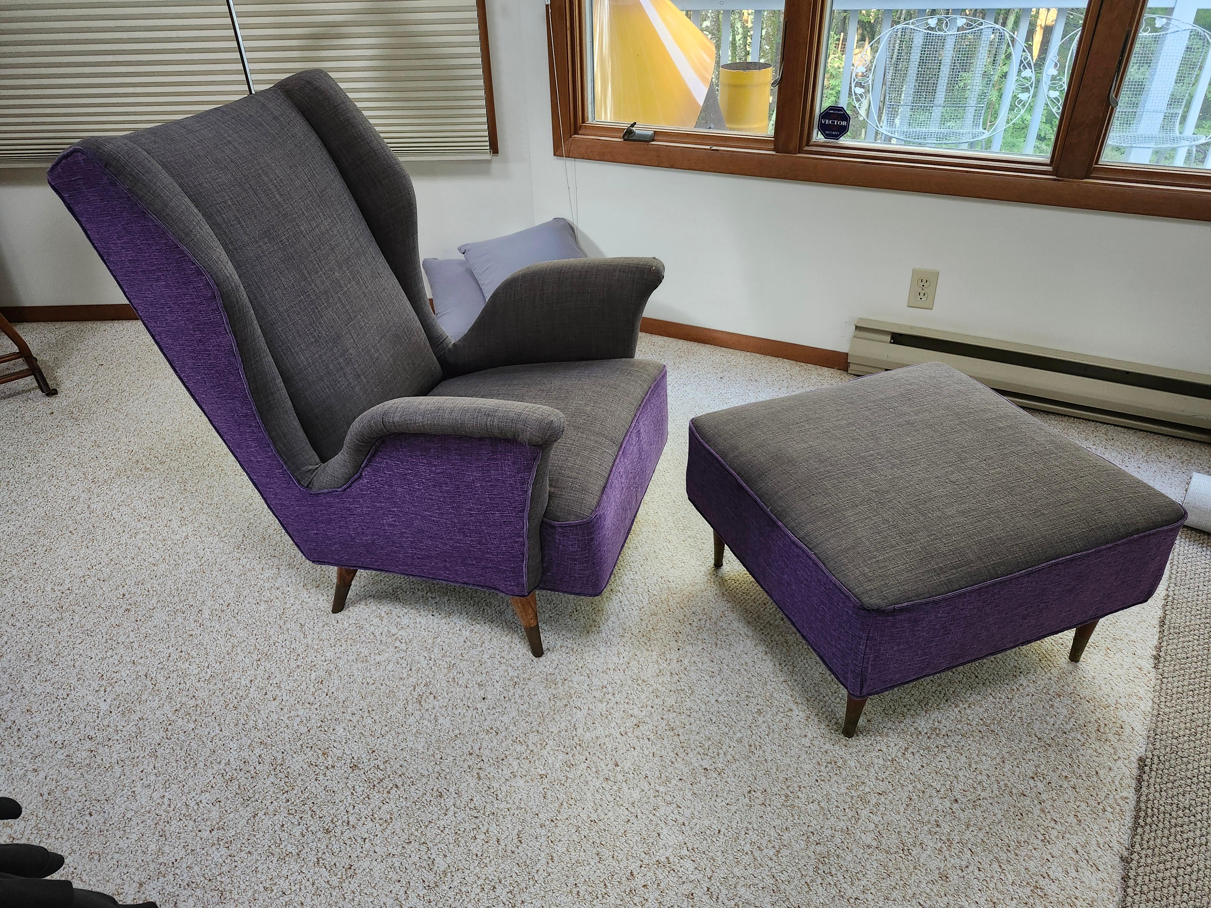 Mid Century Modern Sculptural Italian Armchair w Ottoman attrib to Gio Ponti For Sale 6