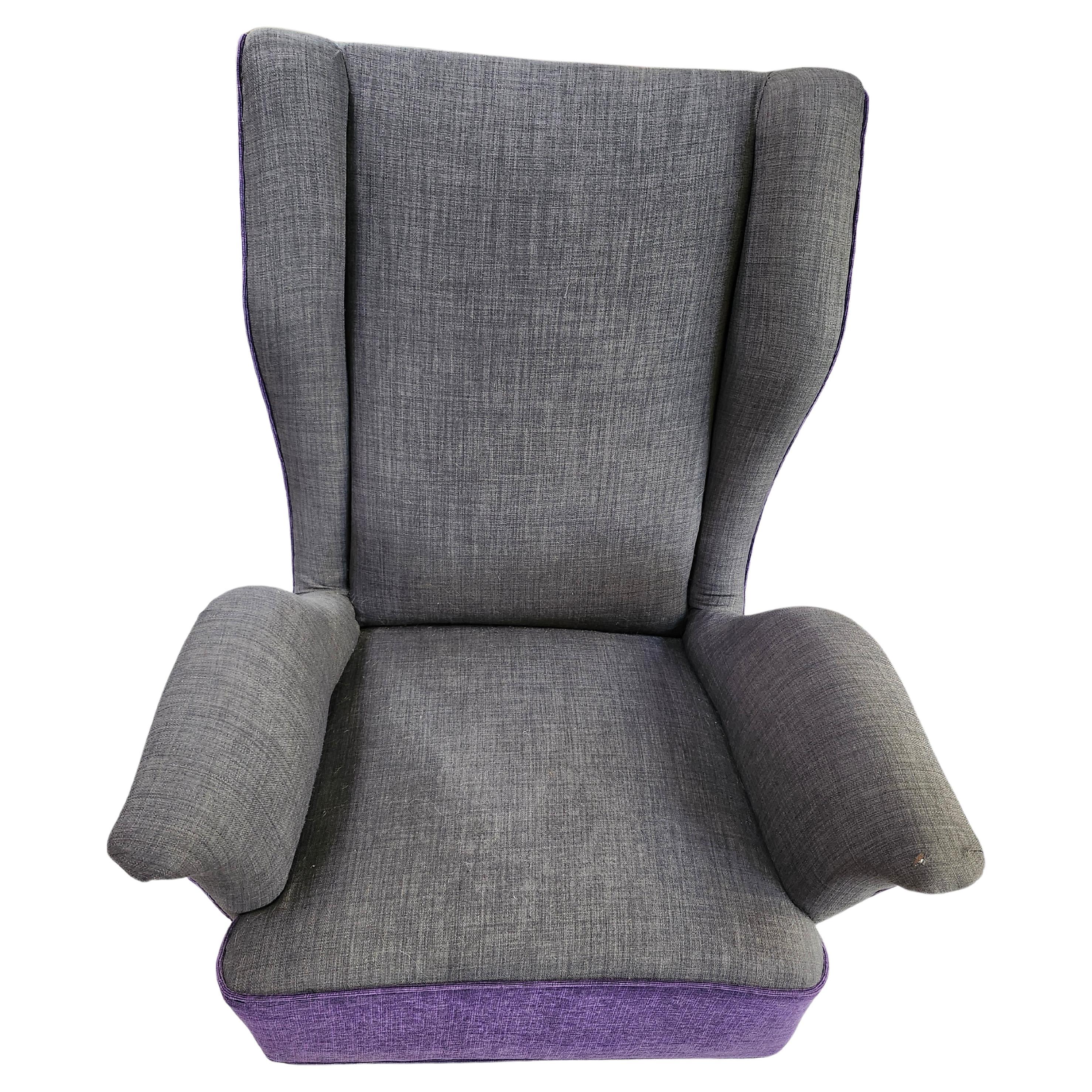 Hand-Crafted Mid Century Modern Sculptural Italian Armchair w Ottoman attrib to Gio Ponti For Sale