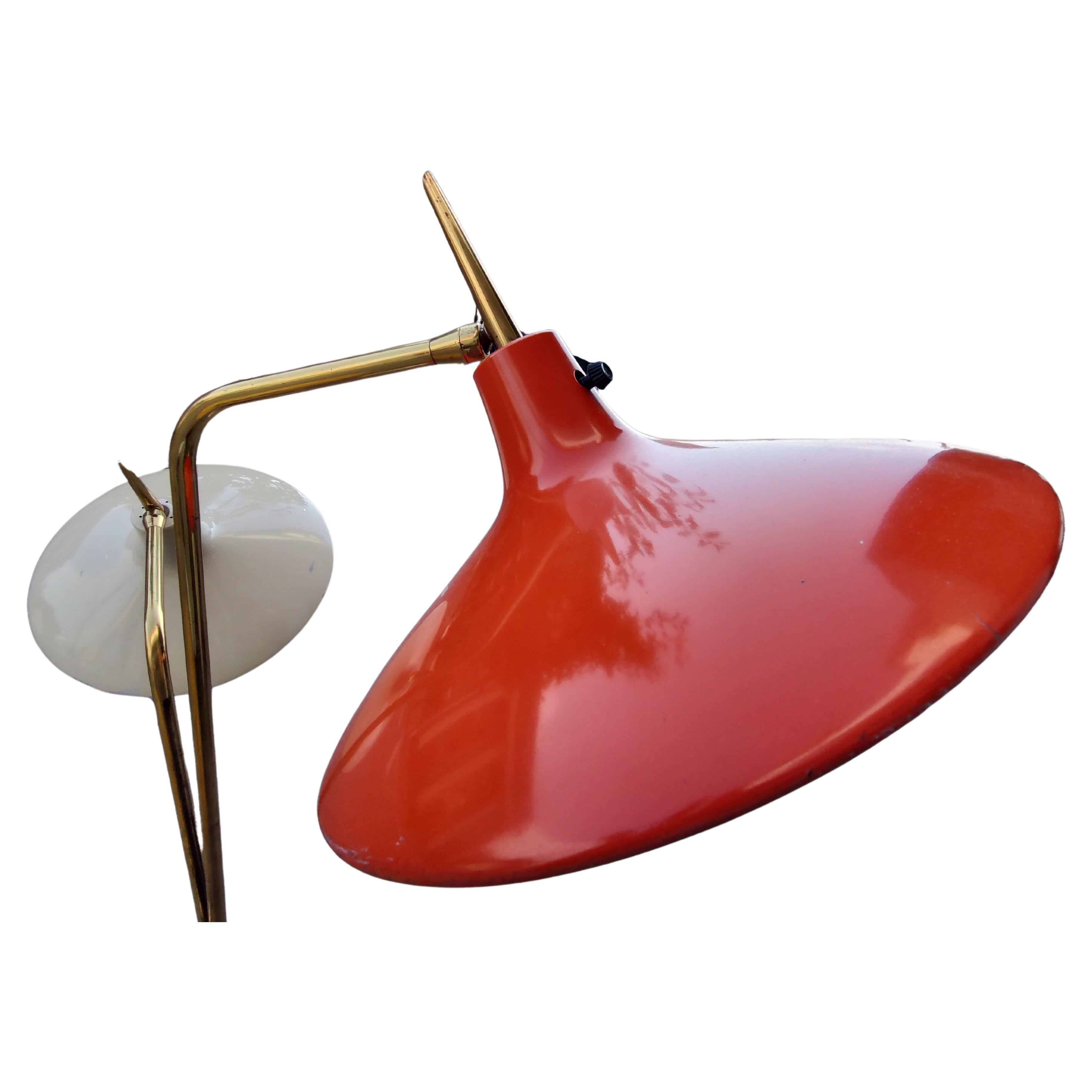 Milieu du XXe siècle Lampadaire italien triennial sculptural moderne du milieu du siècle dernier en vente