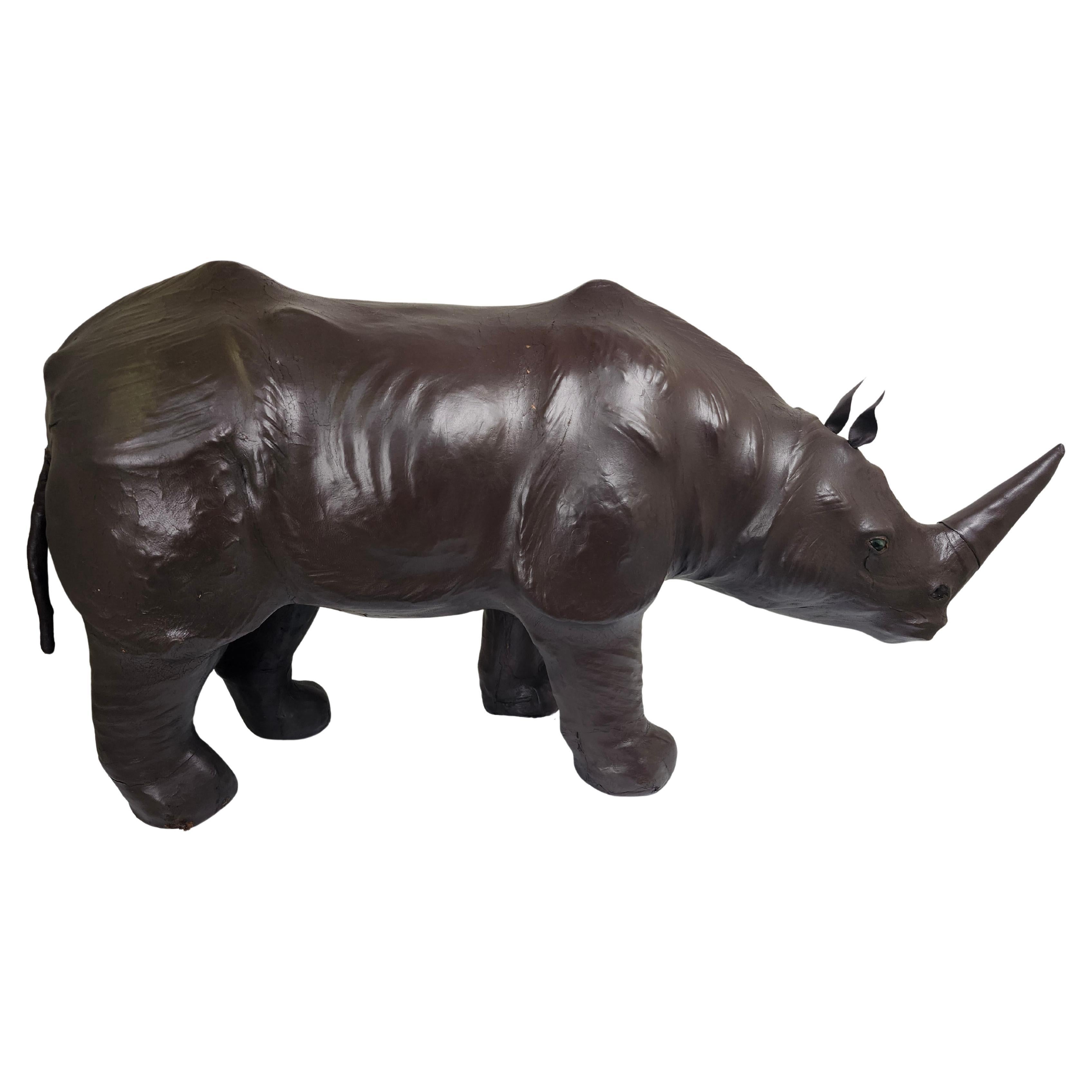 Skulpturale Nashorn-Ottomane aus Leder aus der Mitte des Jahrhunderts von Abercrombie & Fitch (Moderne der Mitte des Jahrhunderts) im Angebot