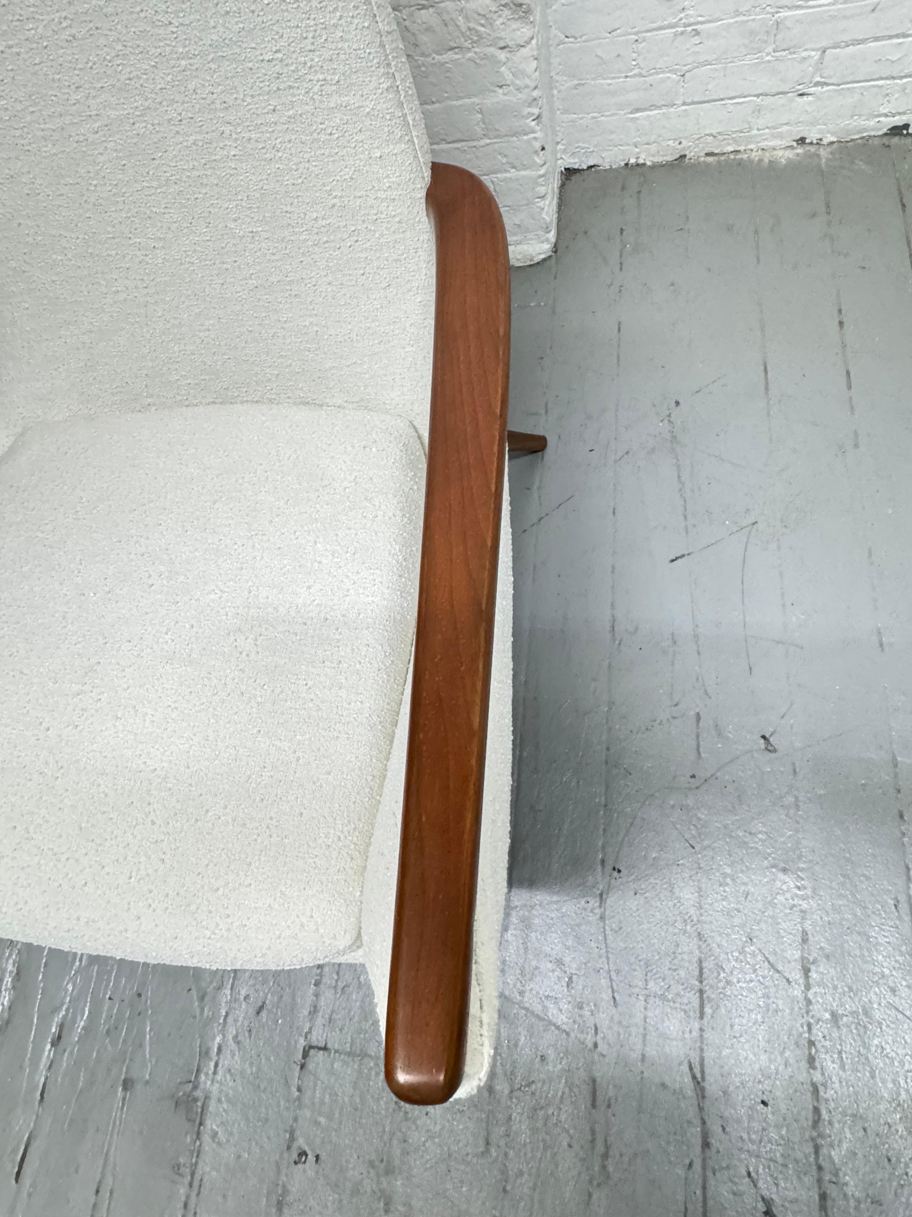 Bouclé Mid Century Modern Sculptural Lounge Chair and Ottoman in Boucle For Sale