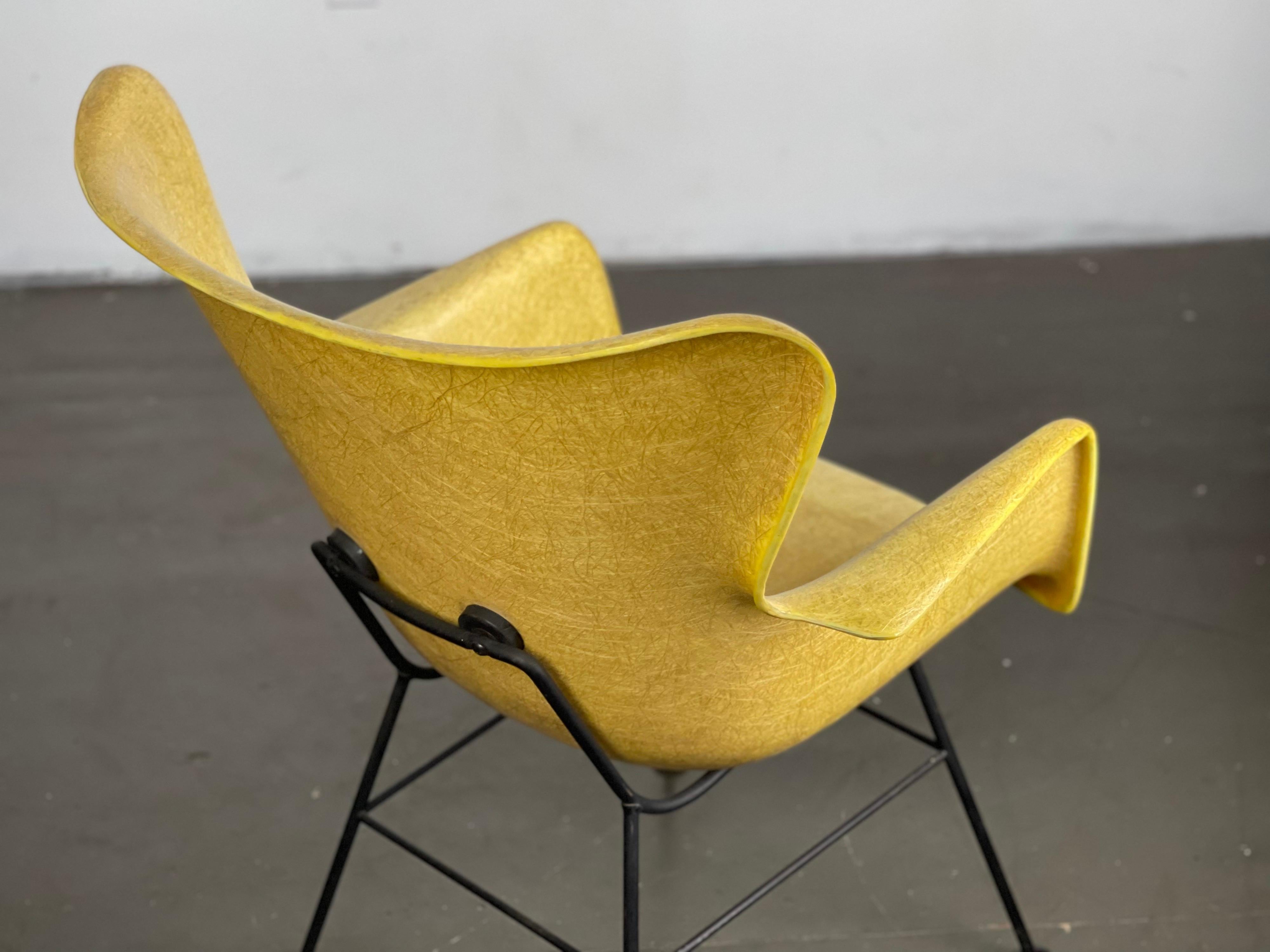 Mid-Century Modern Sculptural Lounge Chair by Lawrence Peabody for Selig Labeled 6
