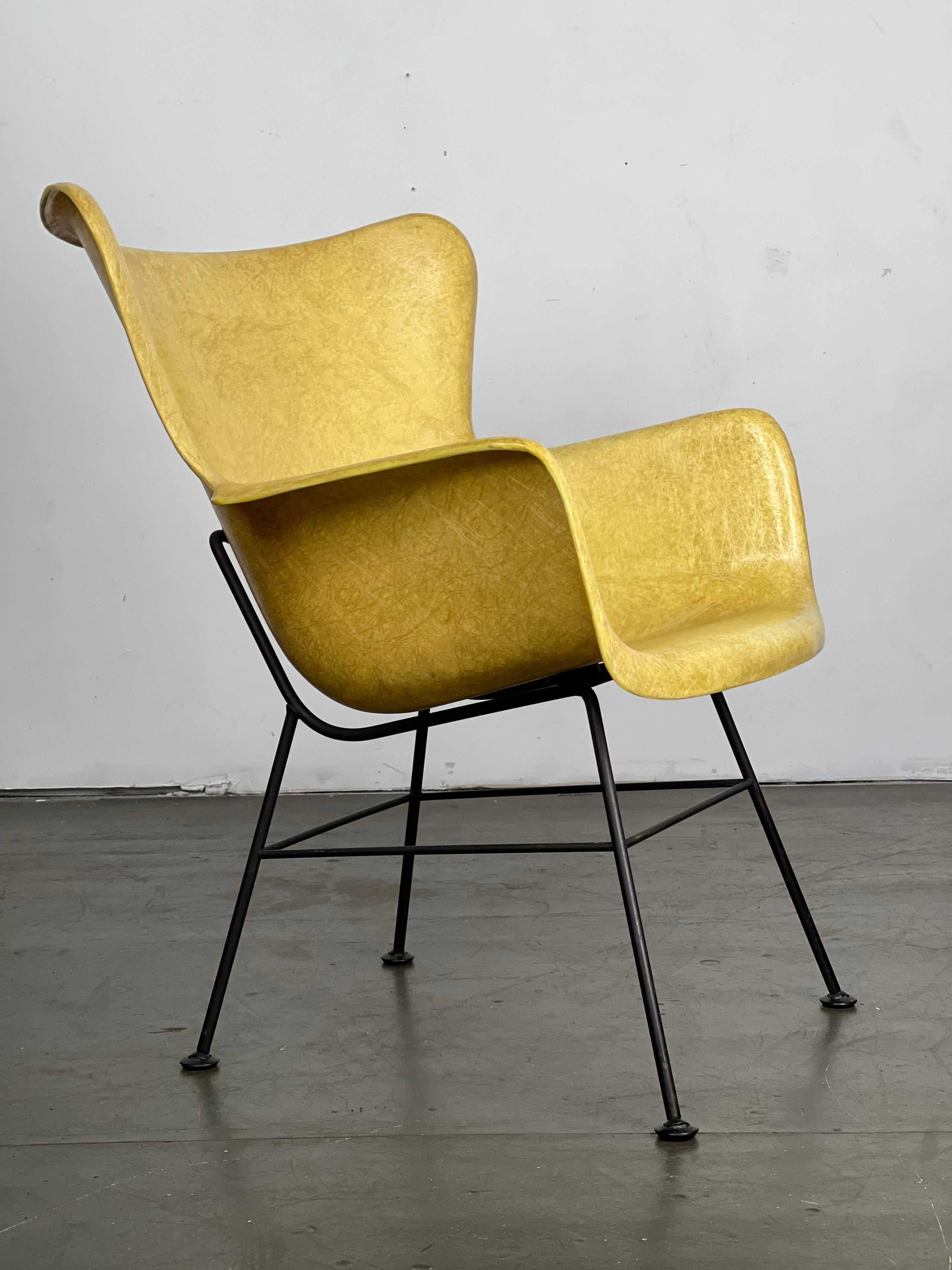 Excellent original condition lounge chair in fiberglass and iron by Lawrence Peabody for Selig - with the original label which is never there! I love these chairs because they are much less ubiquitous than the Eames shell chair, as well as more