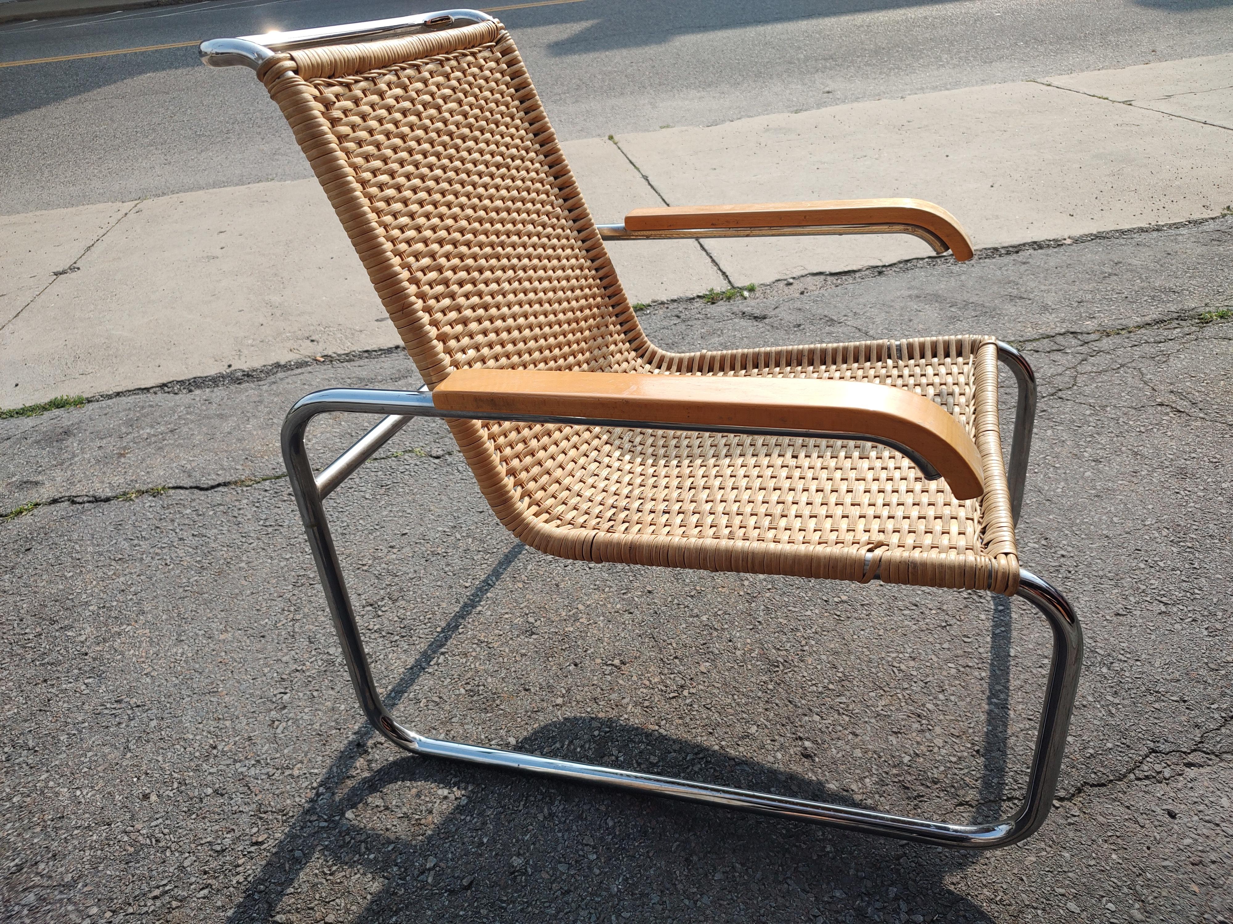 Mid Century Modern Sculptural Lounge Chair B-35 by Marcel Breuer ICF Germany For Sale 5