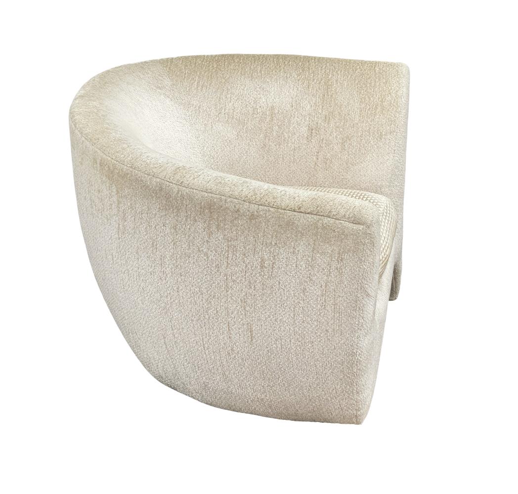 Late 20th Century Mid-Century Modern Sculptural Lounge Chair by Vladimir Kagan for Directional For Sale