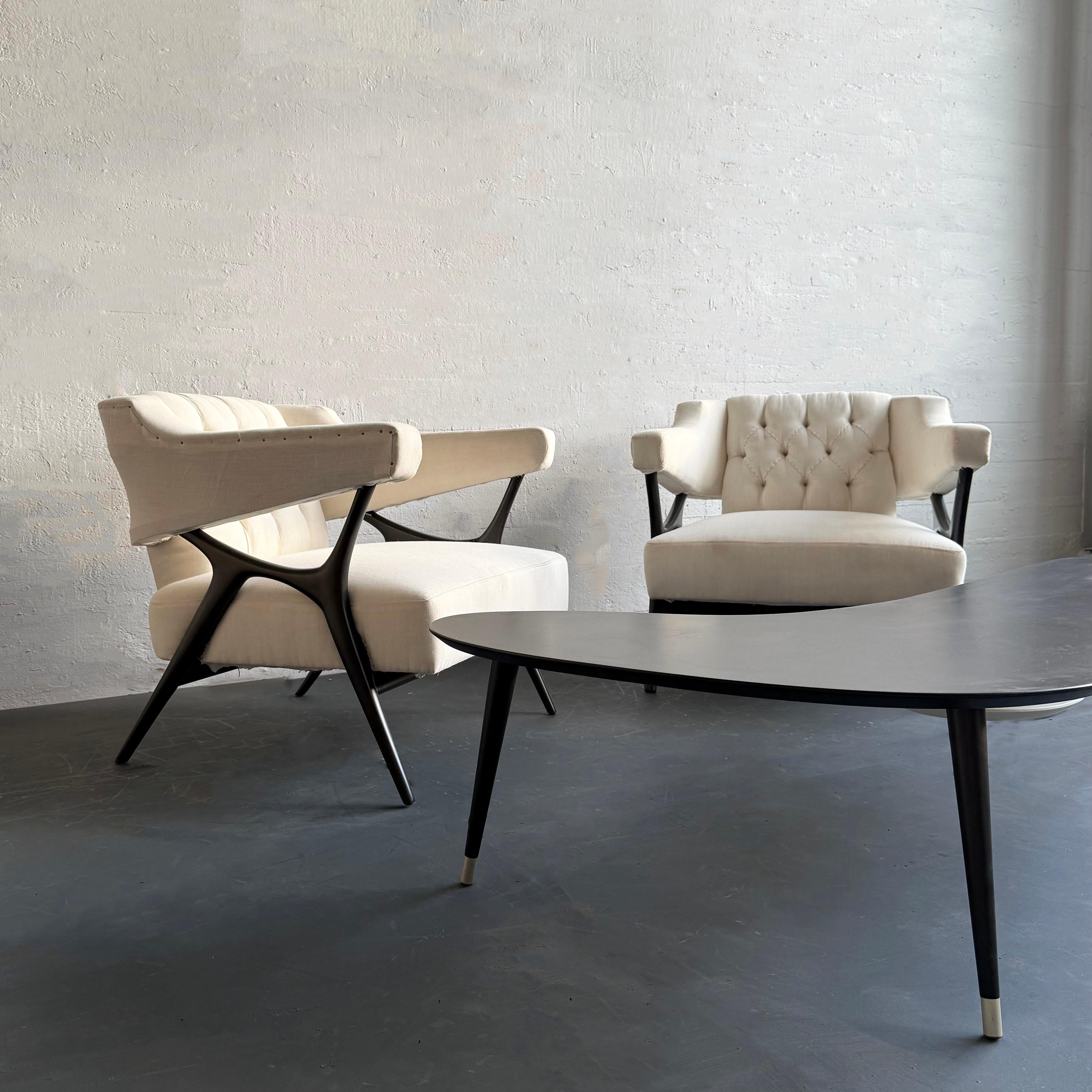 Mid-Century Modern Sculptural Lounge Chairs By Ward Bennett In Good Condition For Sale In Brooklyn, NY