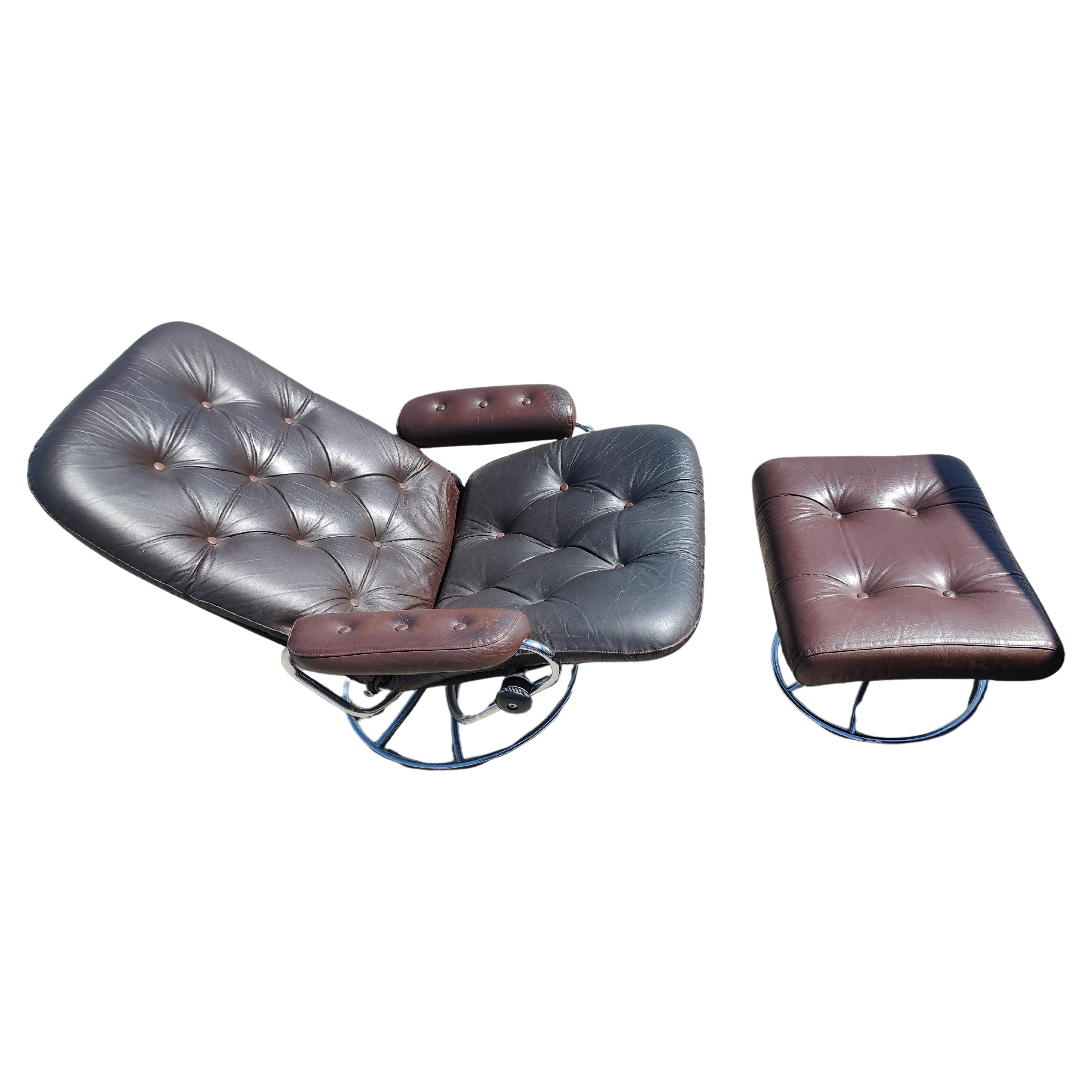Mid Century Modern Sculptural Lounge Chairs Ekornes Stressless Norwegen  im Angebot 2
