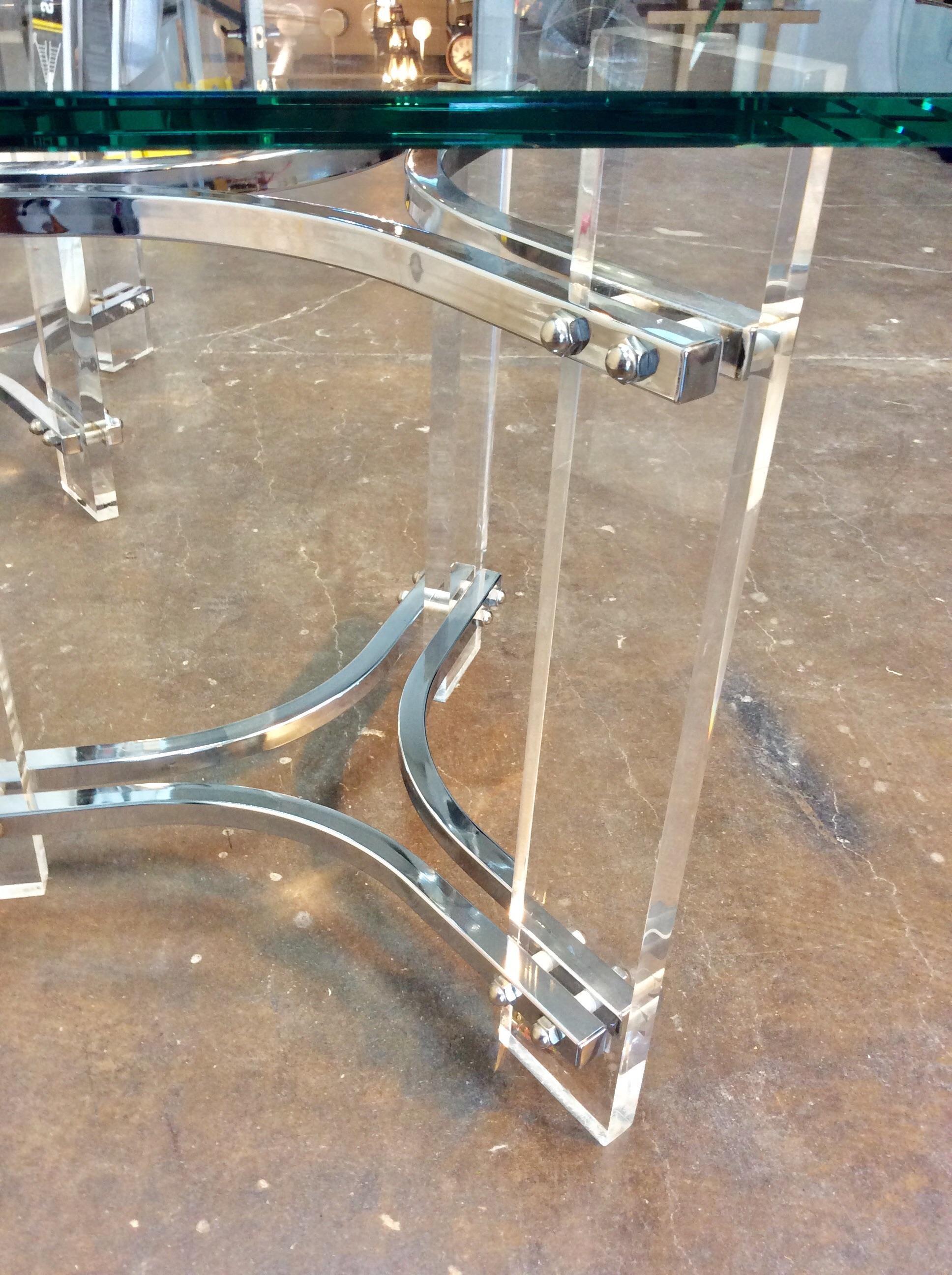  Mid-Century Modern Sculptural Lucite Chrome and Glass Side Tables - a Pair For Sale 2