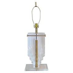 Lampada da tavolo scultorea in lucite in stile Mid-Century Modern, anni '70