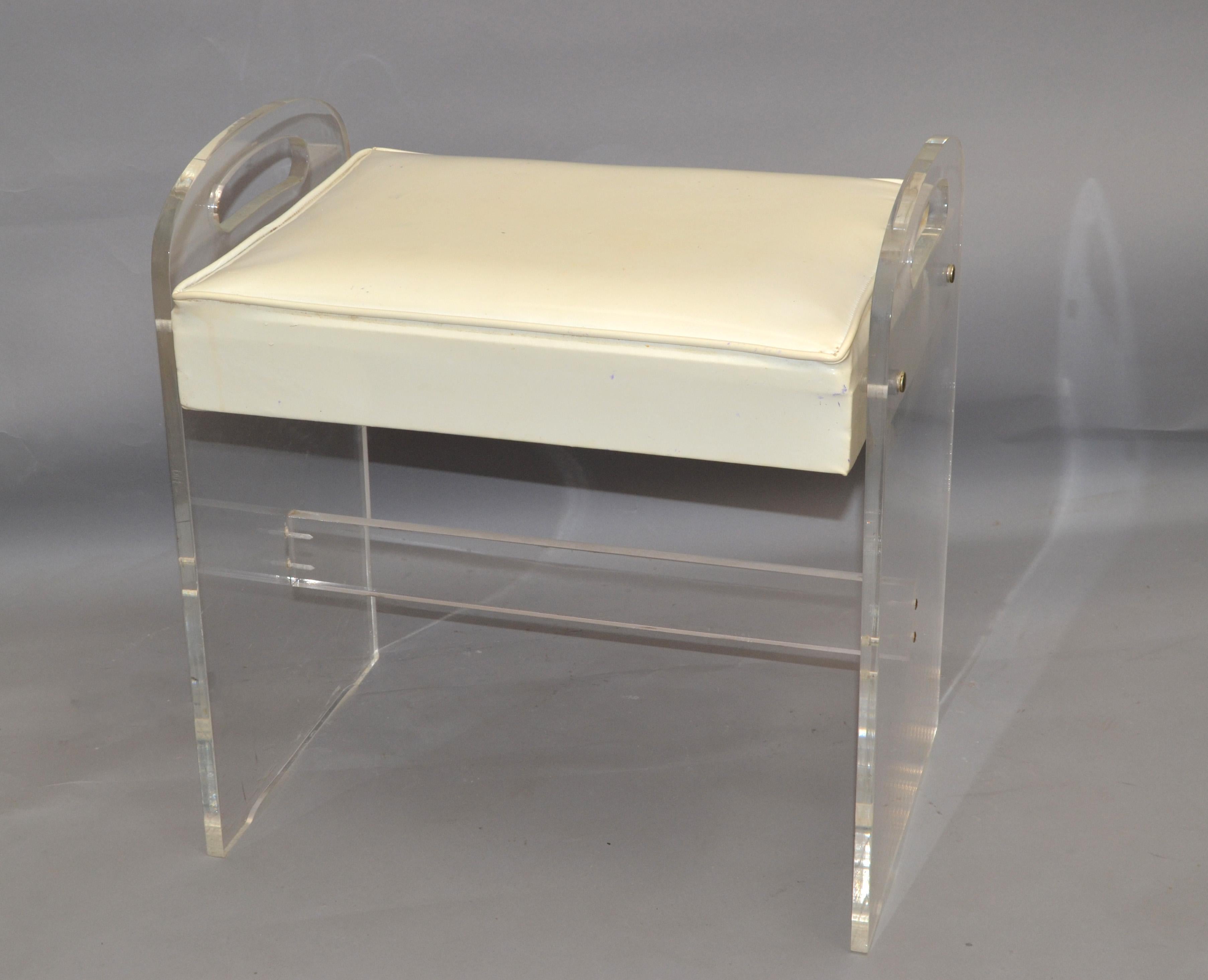 Mid-Century Modern Sculptural Lucite Stool, Footstool, Vanity Stool Vinyl Seat In Good Condition For Sale In Miami, FL