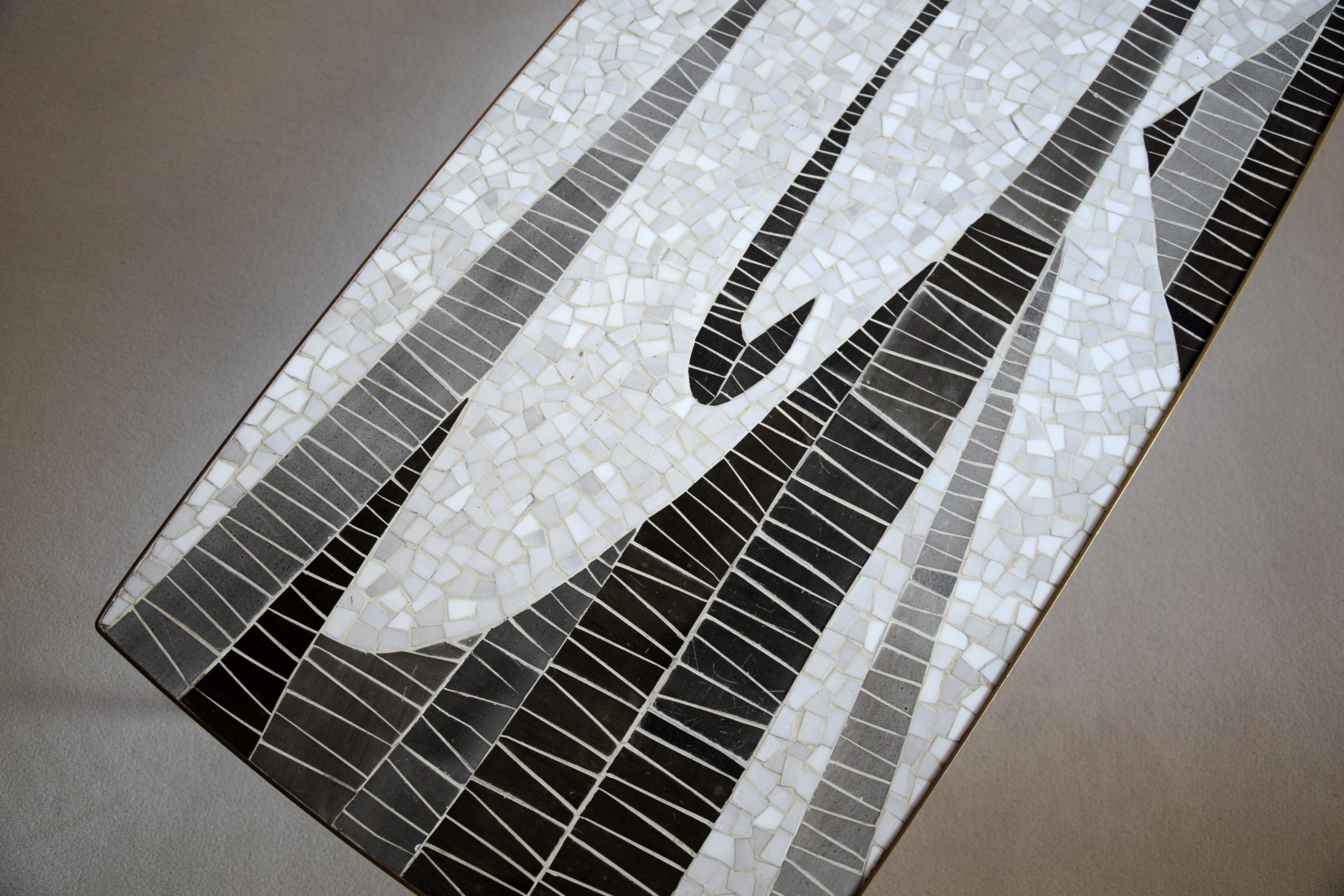 Mosaïque Table basse sculpturale moderne du milieu du siècle dernier par Berthold Muller en vente