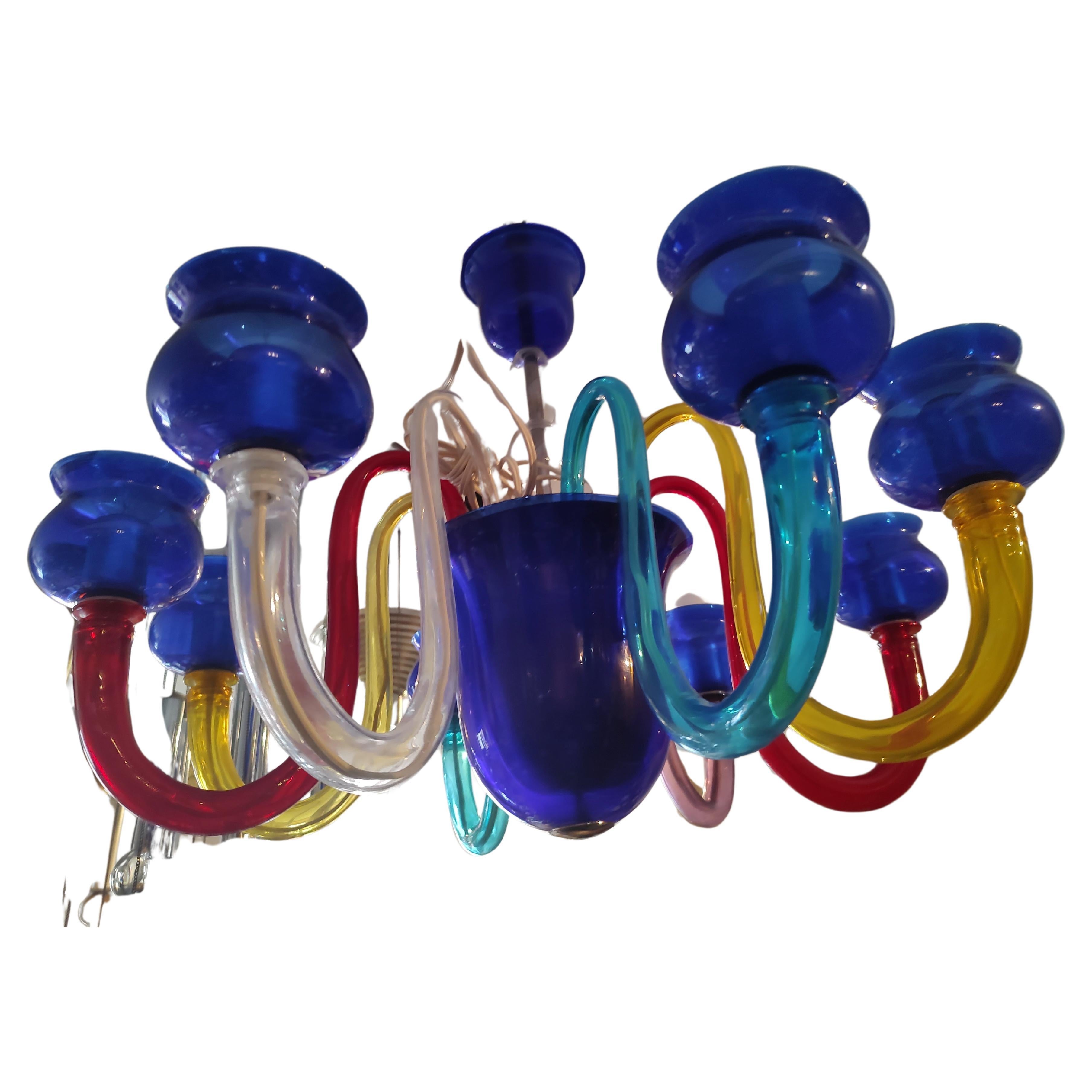 Métal The Moderns Modern Sculptural Multi Colored Venetian 8 Arm Chandelier en vente