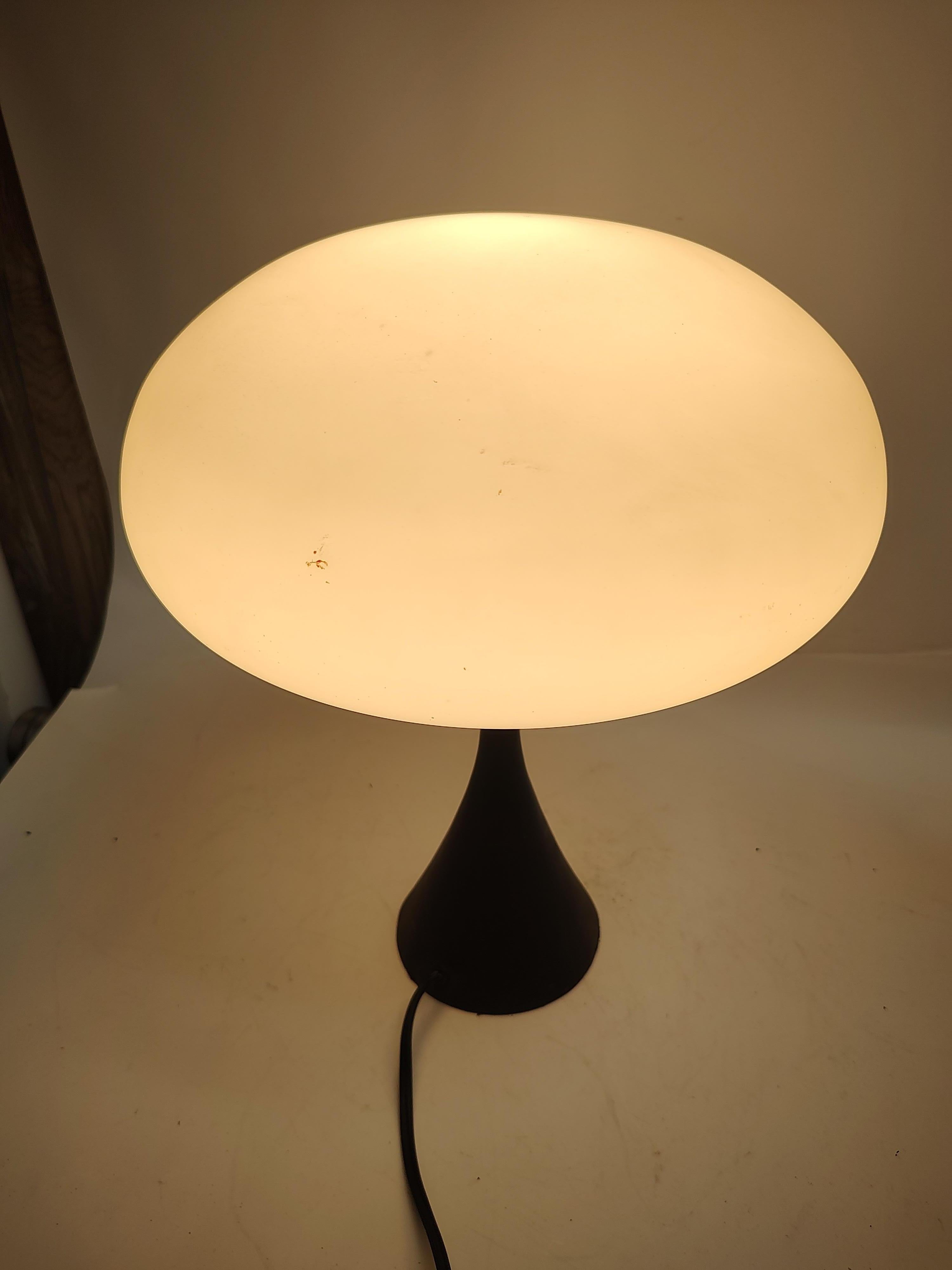 Mid Century Modern Sculptural Mushroom Table Lamp Attributed to Laurel Lamp Co. 1