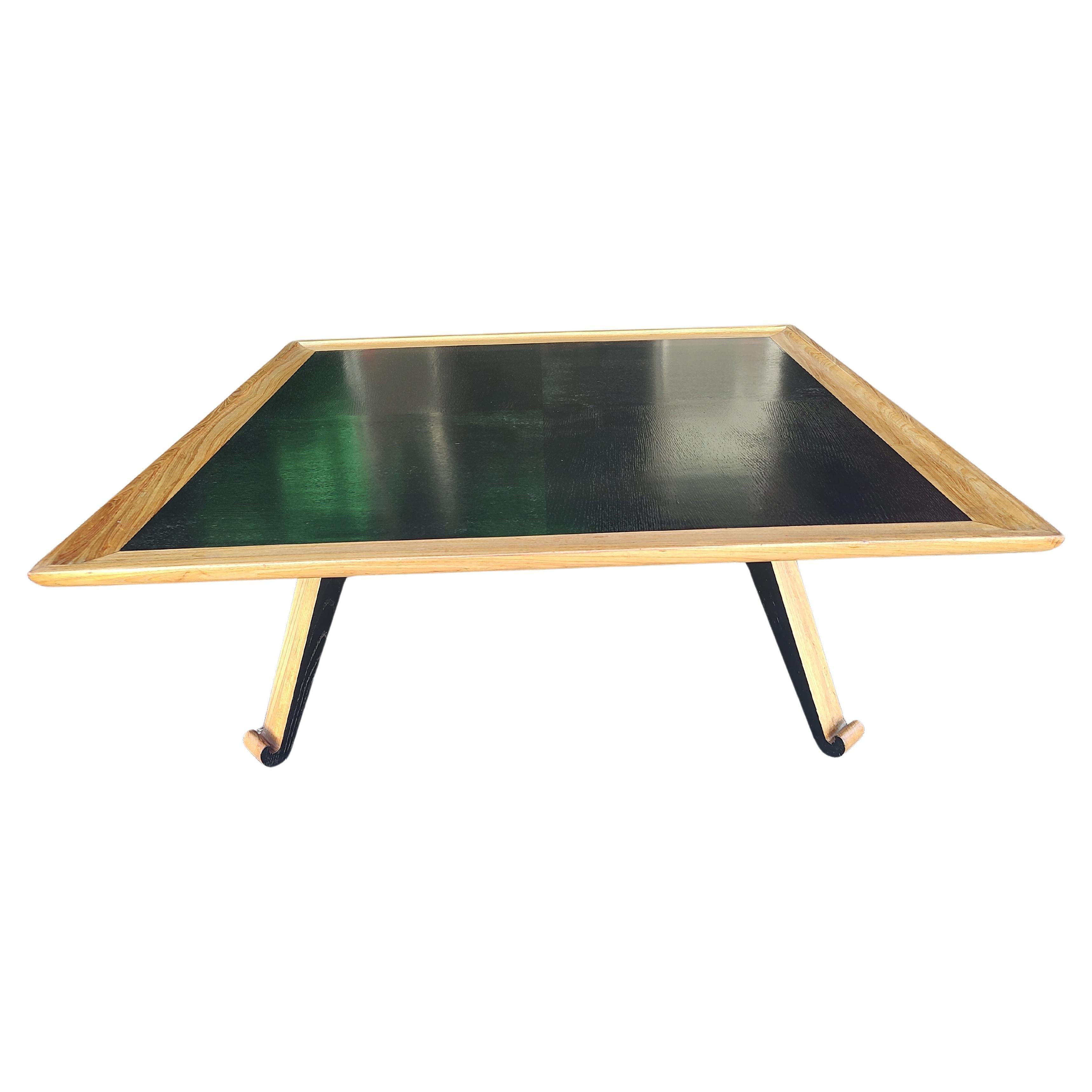 Mid-Century Modern Table à Cocktail Modernity OAK avec plateau carré laqué noir en vente