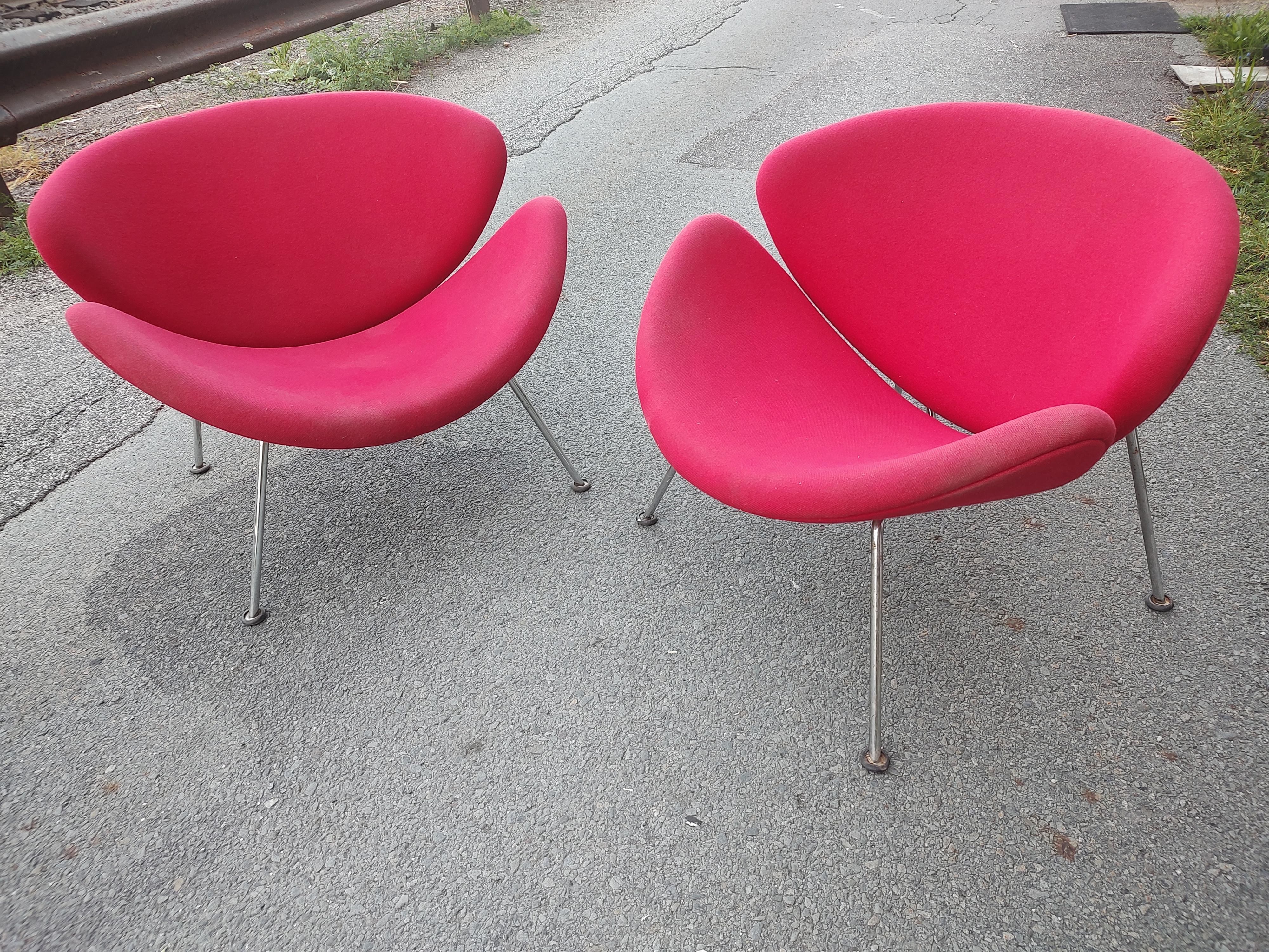 Mid-Century Modern Sculptural Orange Slice Lounge Chairs by Pierre Paulin 1