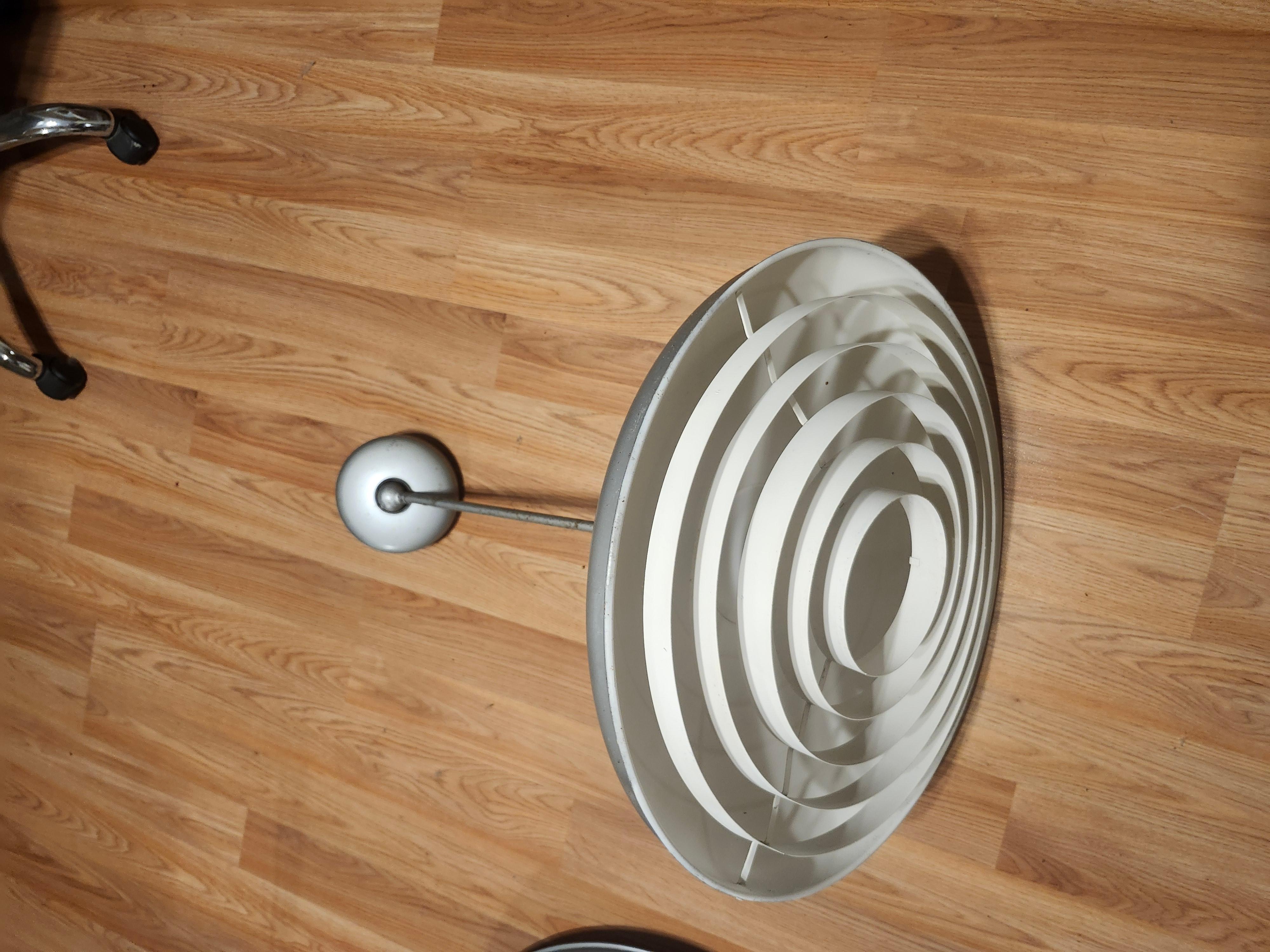 Coppia di lampade a sospensione in stile Saturno di Kurt Versen, scultura moderna del metà secolo in vendita 4