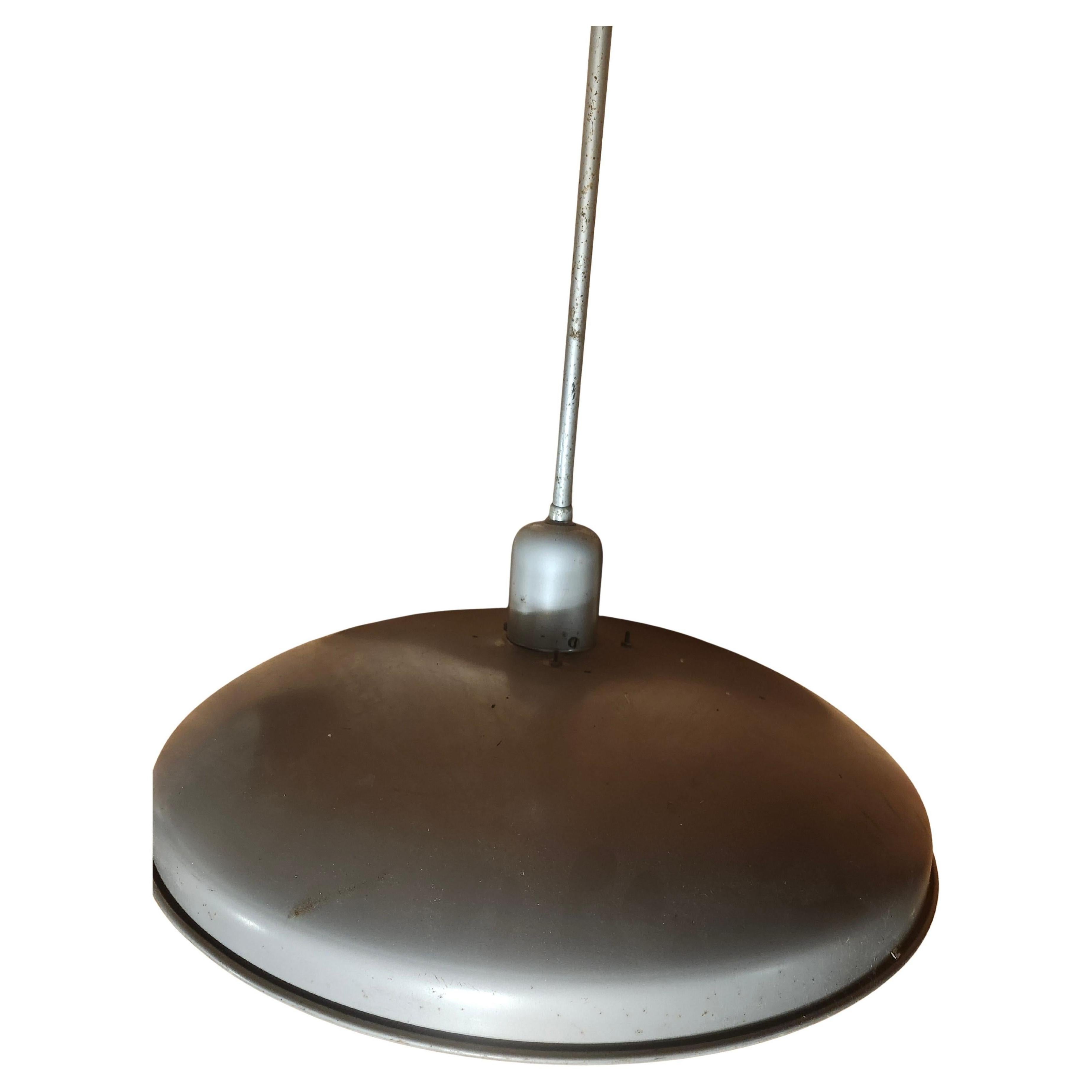 Americano Coppia di lampade a sospensione in stile Saturno di Kurt Versen, scultura moderna del metà secolo in vendita