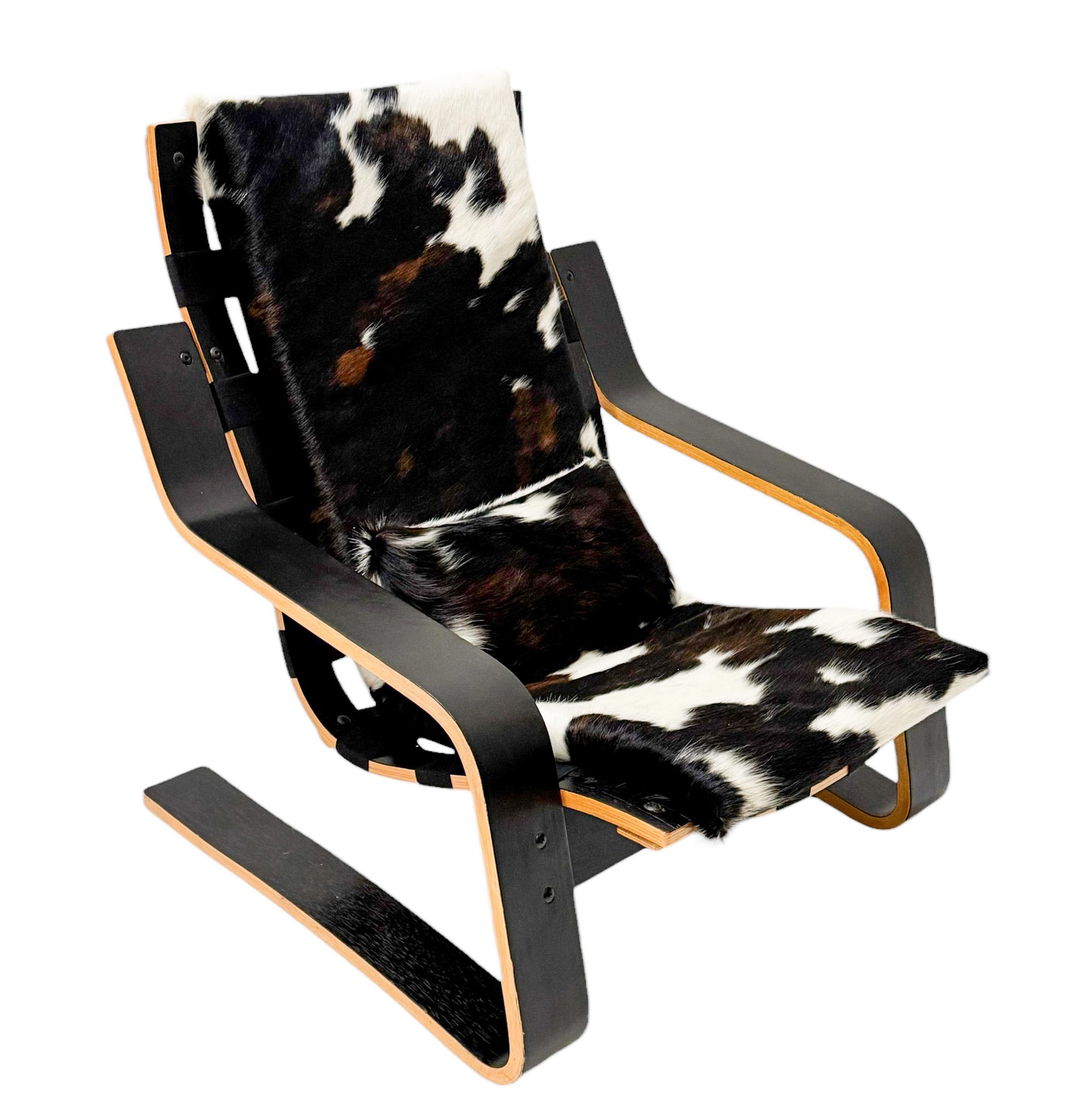 Dutch Mid-Century Modern Sculptural Plywood Lounge Chair, The Netherlands 1970s For Sale