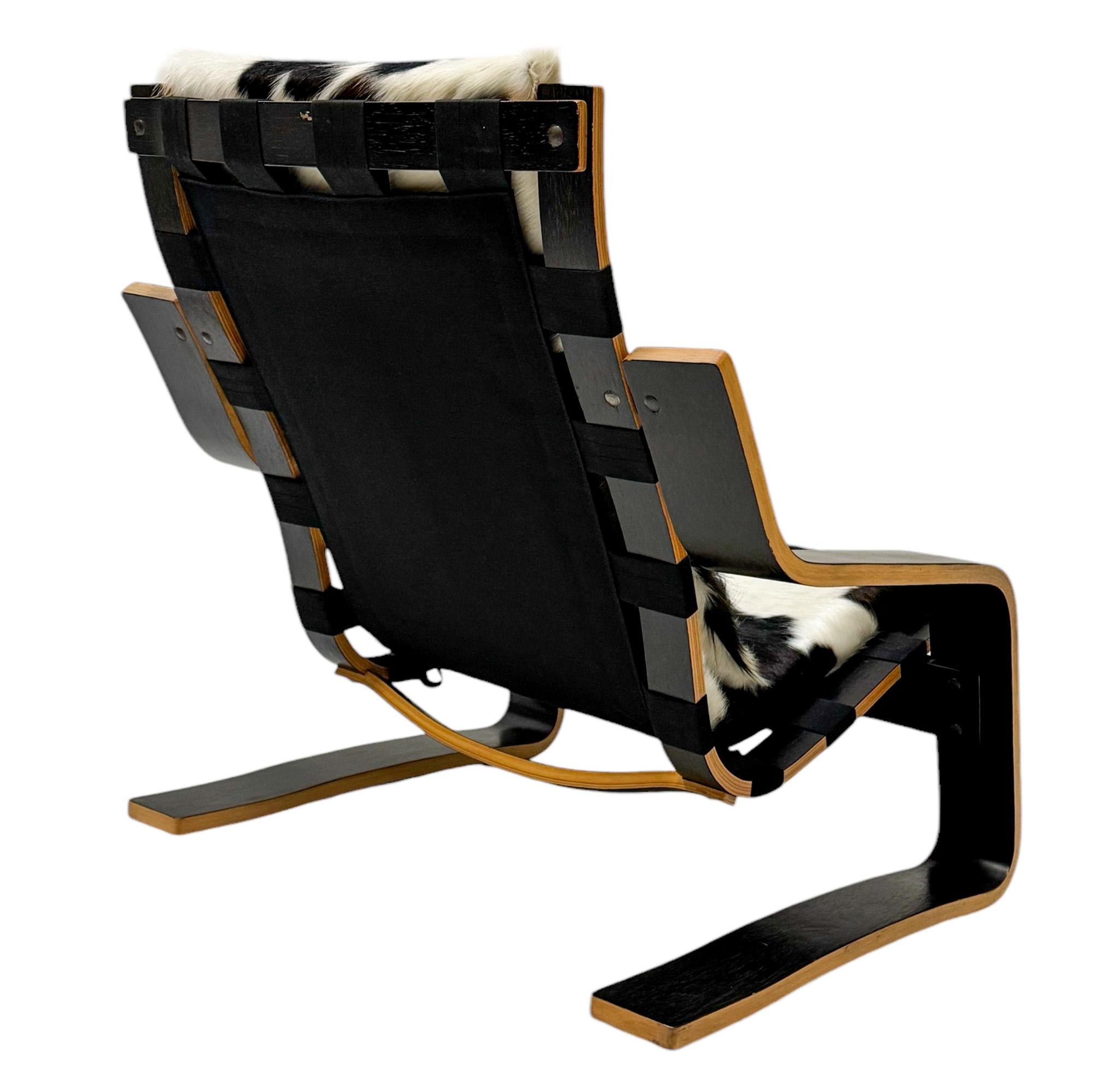 Late 20th Century Mid-Century Modern Sculptural Plywood Lounge Chair, The Netherlands 1970s For Sale
