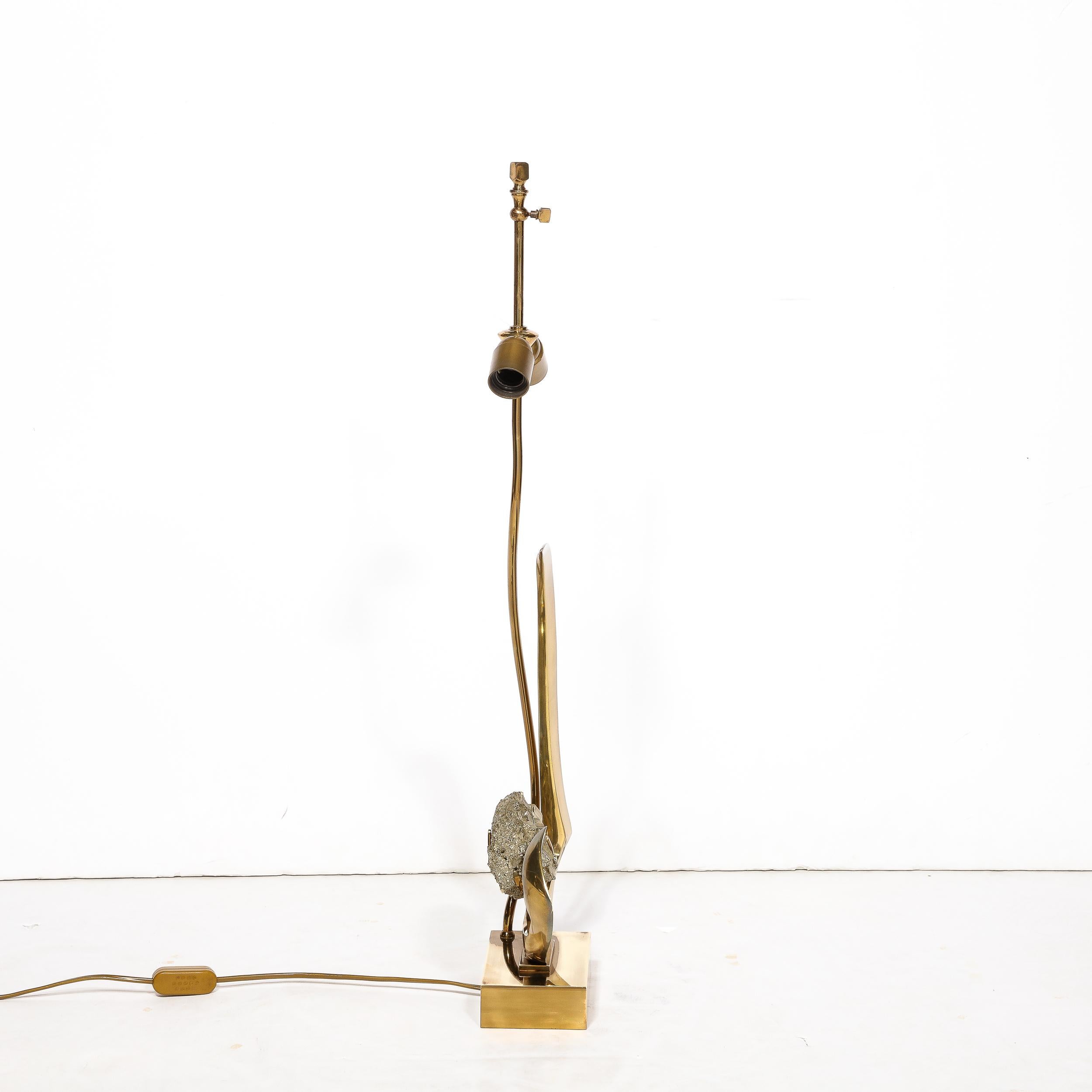 Mid-Century Modern Sculptural Polished Brass & Pyrite Table Lamp by Willy Daro For Sale 8