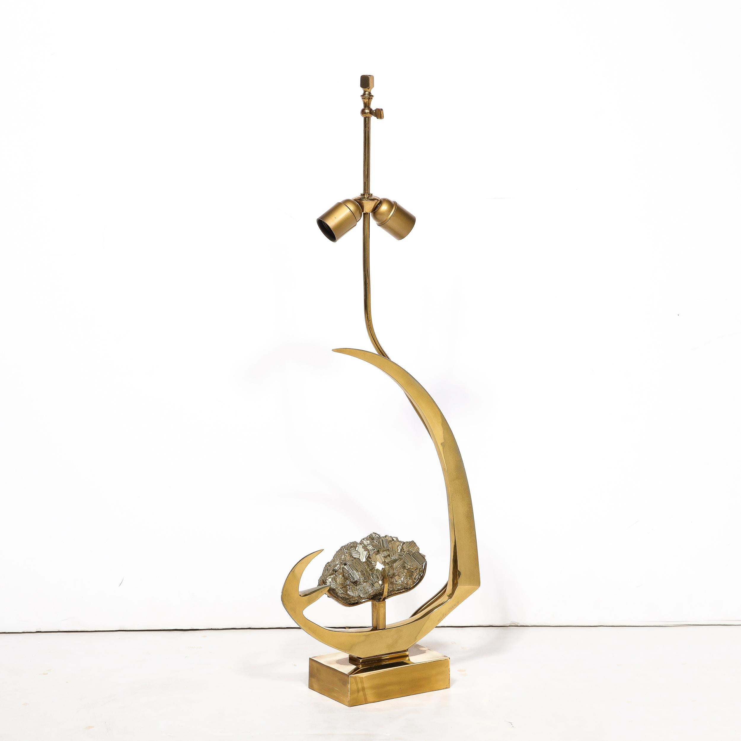 Mid-Century Modern Sculptural Polished Brass & Pyrite Table Lamp by Willy Daro For Sale 1