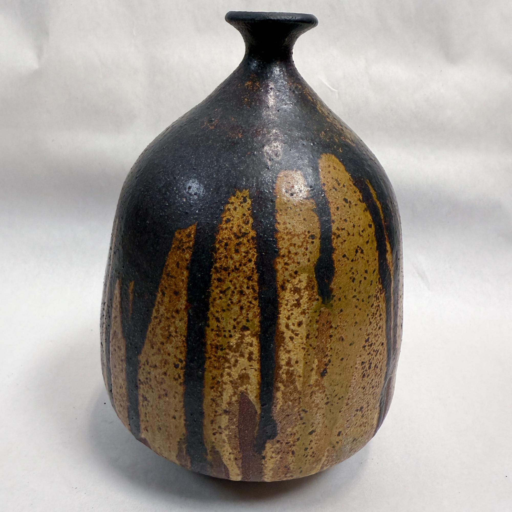 Mid-Century Modern Sculptural Pottery Vase Earth Tones In Good Condition For Sale In Chula Vista, CA