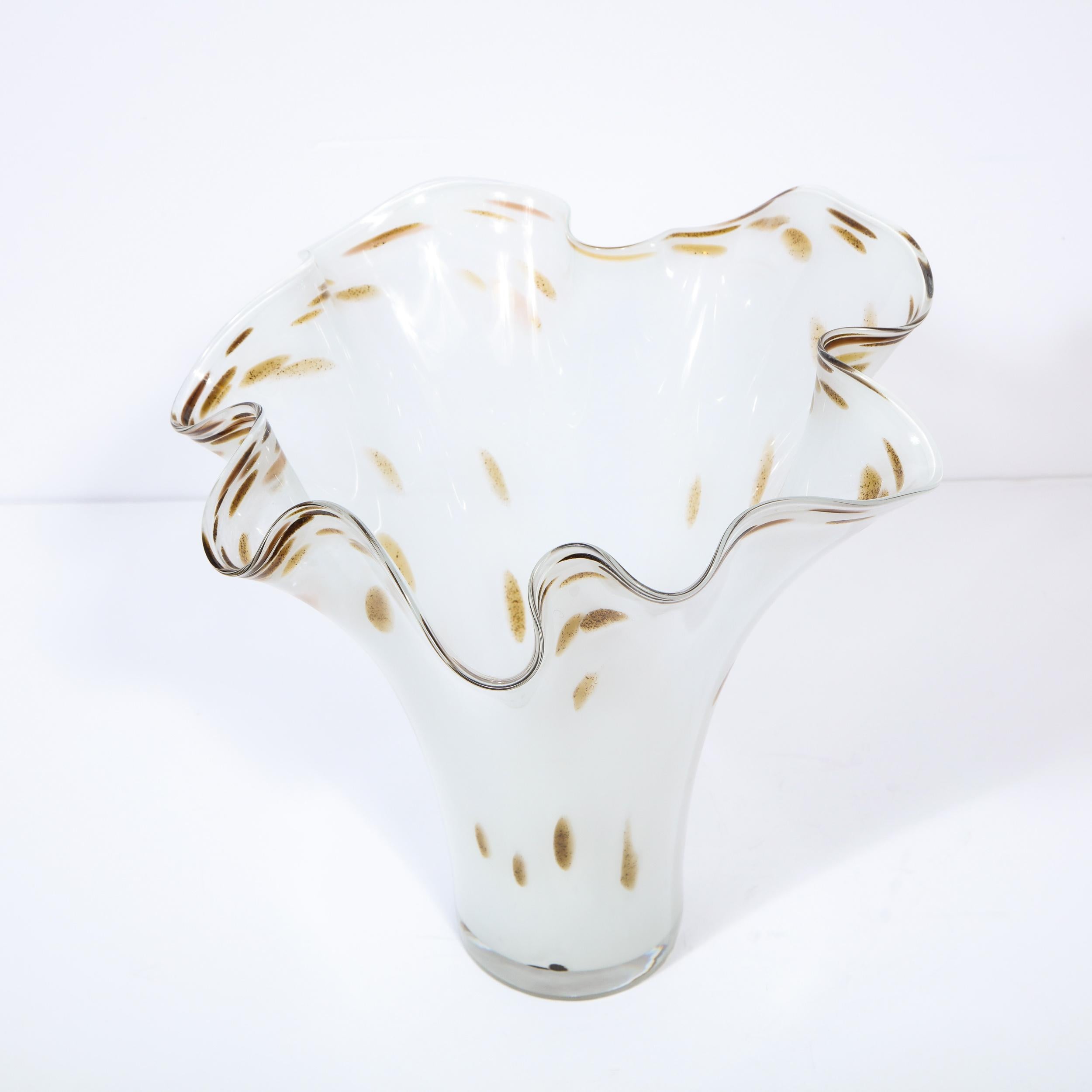 Mid-Century Modern Sculptural Scalloped Handblown Murano Vase 2
