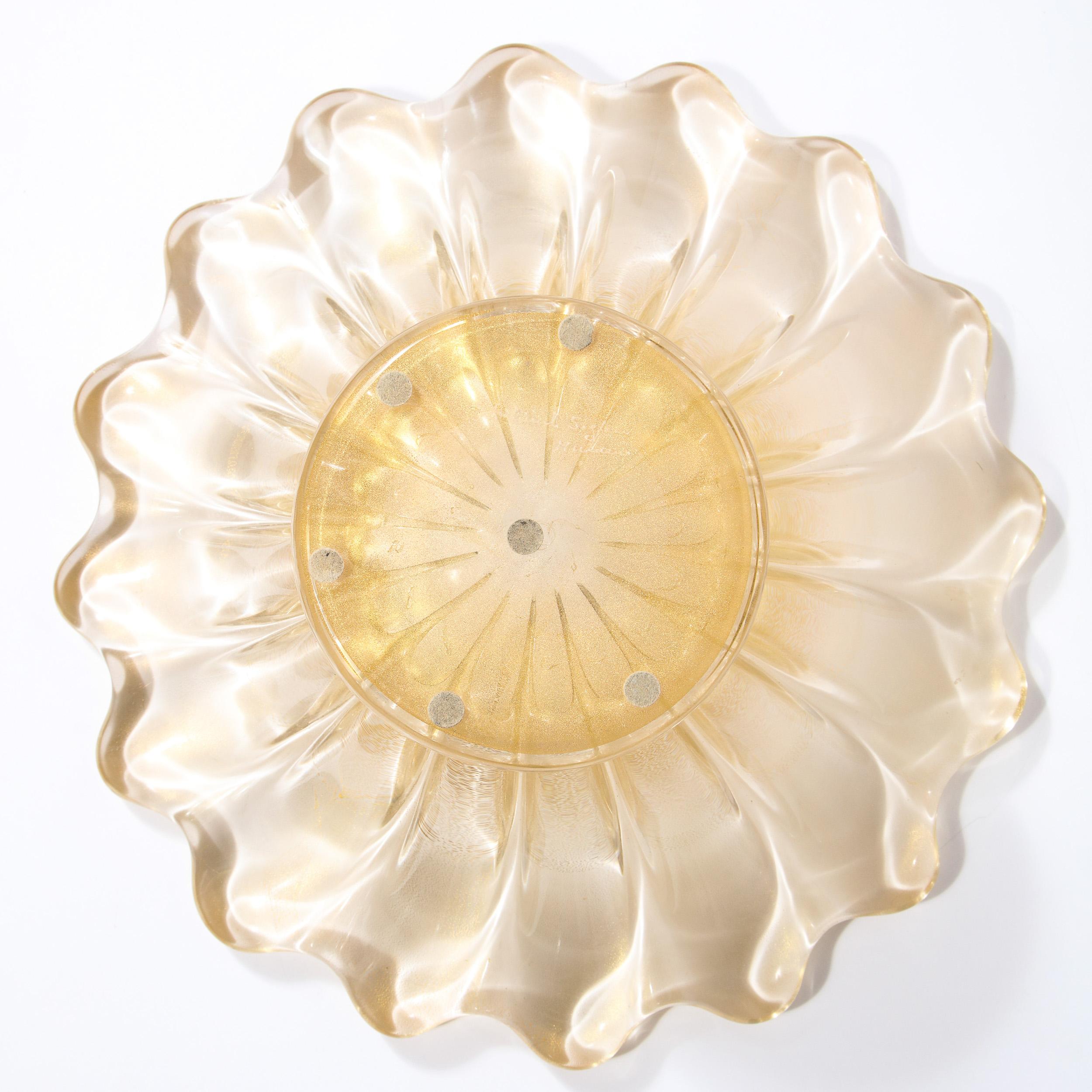 Mid-Century Modern Sculptural Scalloped Murano Glass Bowl by Archimede Seguso 5
