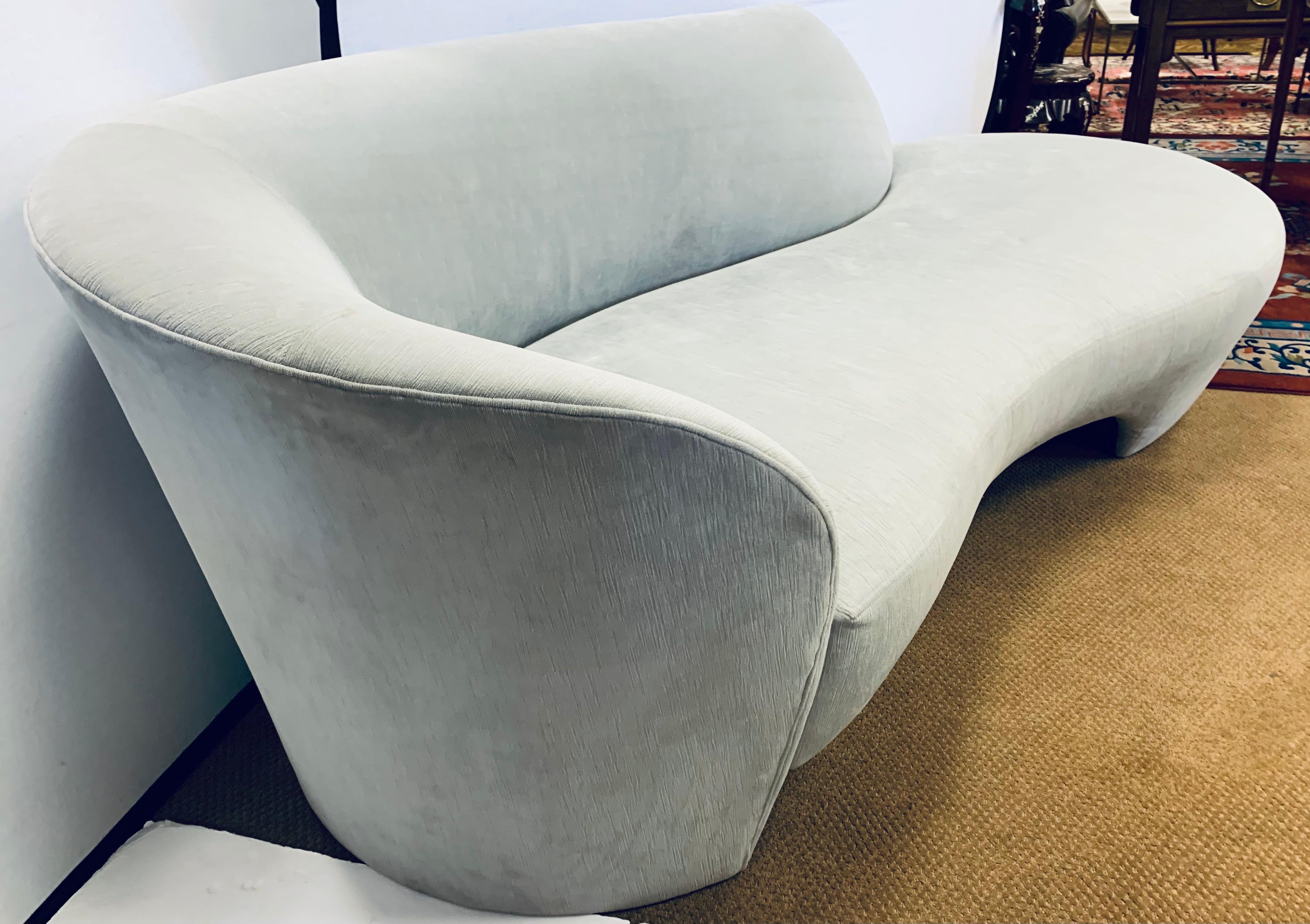 Mid-Century Modern Sculptural Serpentine Cloud Sofa for Directional Furniture In Good Condition In West Hartford, CT