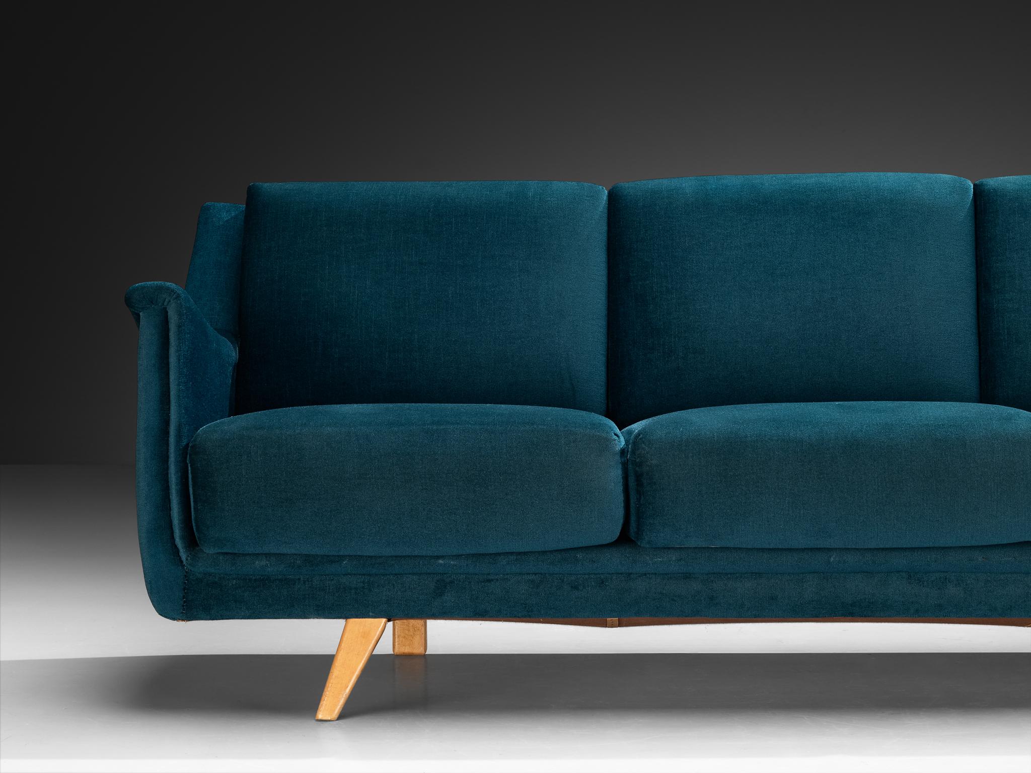 Modernes skulpturales Sofa aus der Mitte des Jahrhunderts aus tealfarbenem Samt (Moderne der Mitte des Jahrhunderts) im Angebot