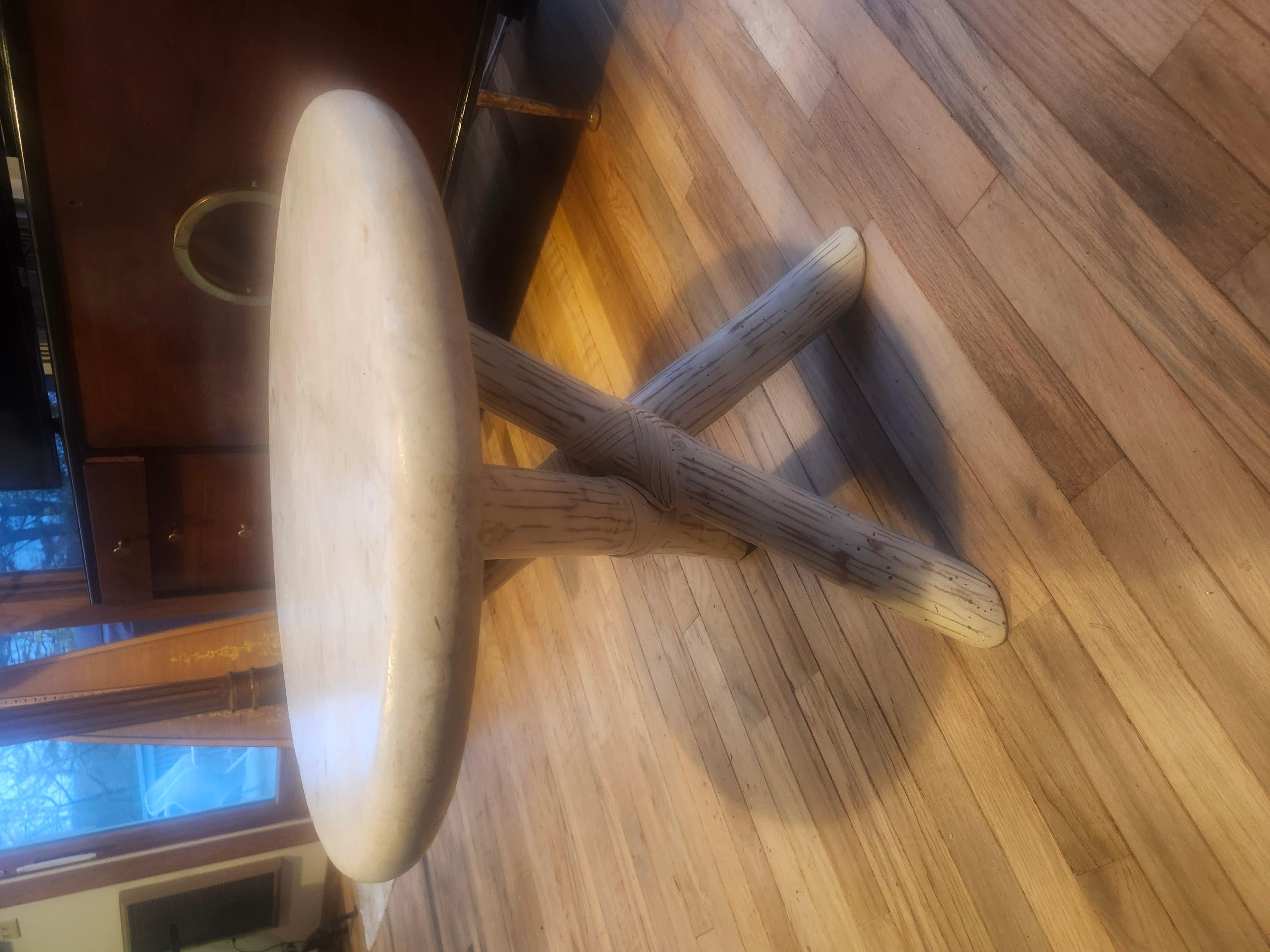 Mid-Century Modern Sculptural Stone Top Table with a Tri Leg Bamboo Base en vente 3