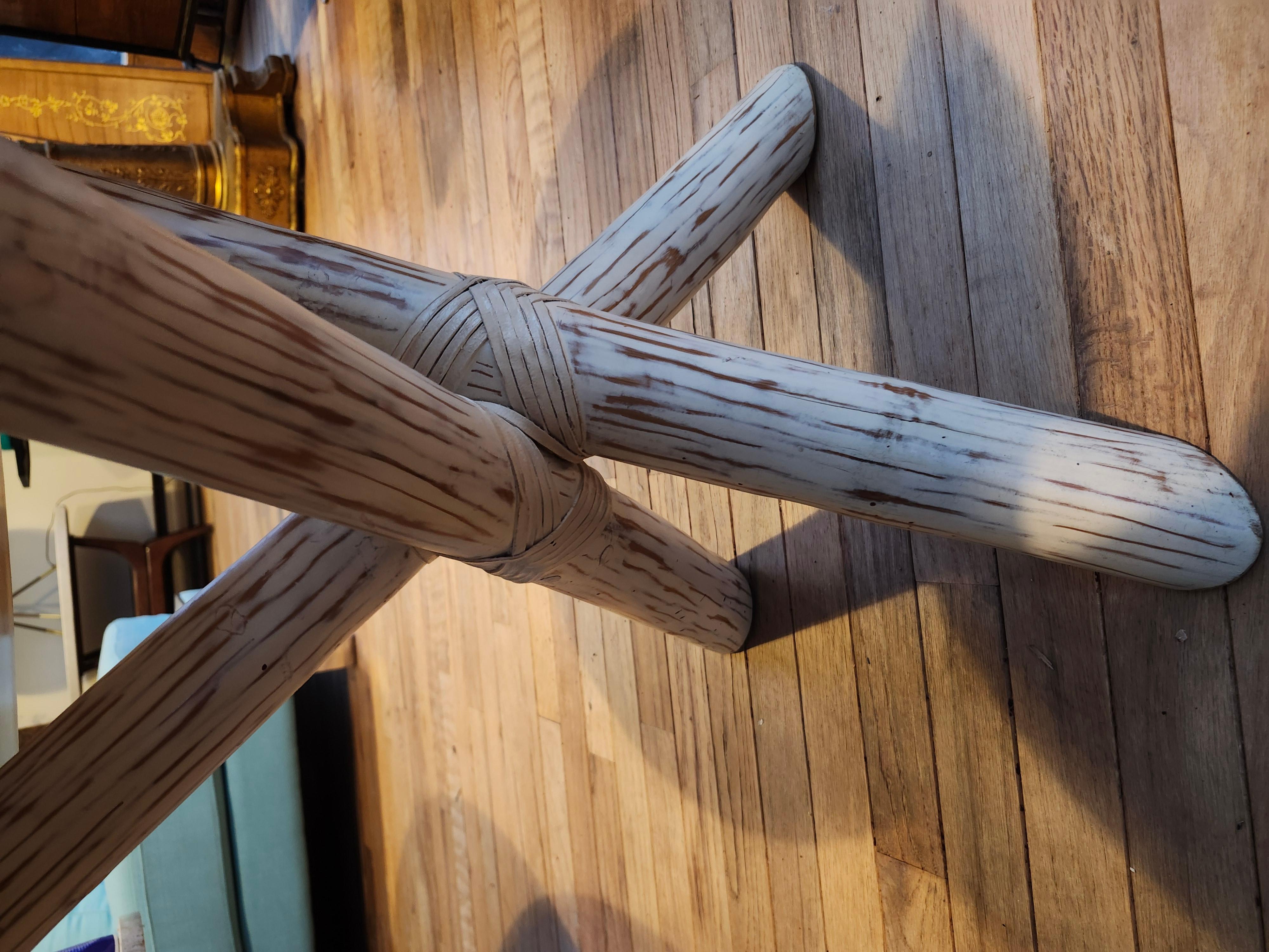 Philippin Mid-Century Modern Sculptural Stone Top Table with a Tri Leg Bamboo Base en vente