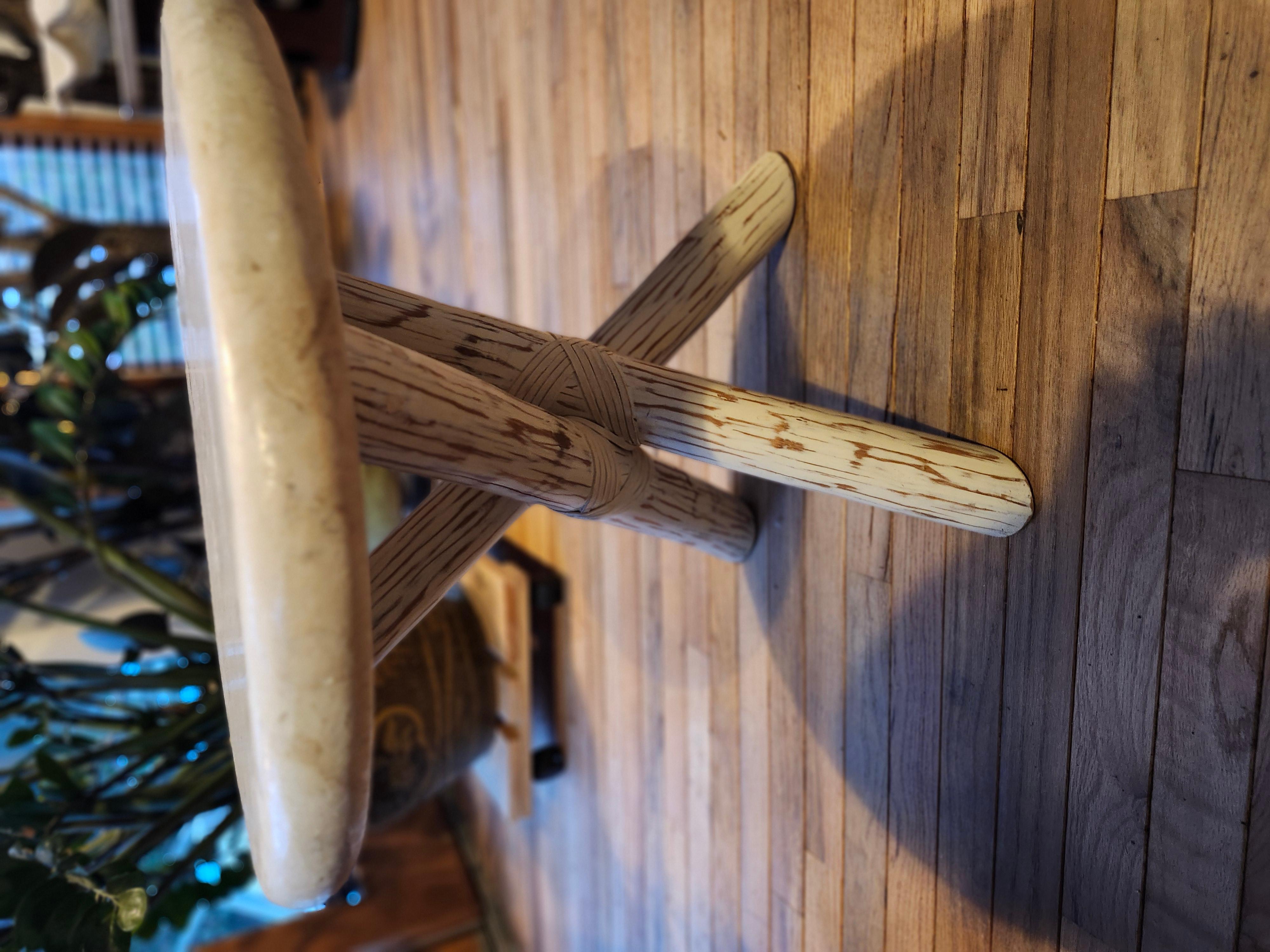 Mid-Century Modern Sculptural Stone Top Table with a Tri Leg Bamboo Base en vente 1