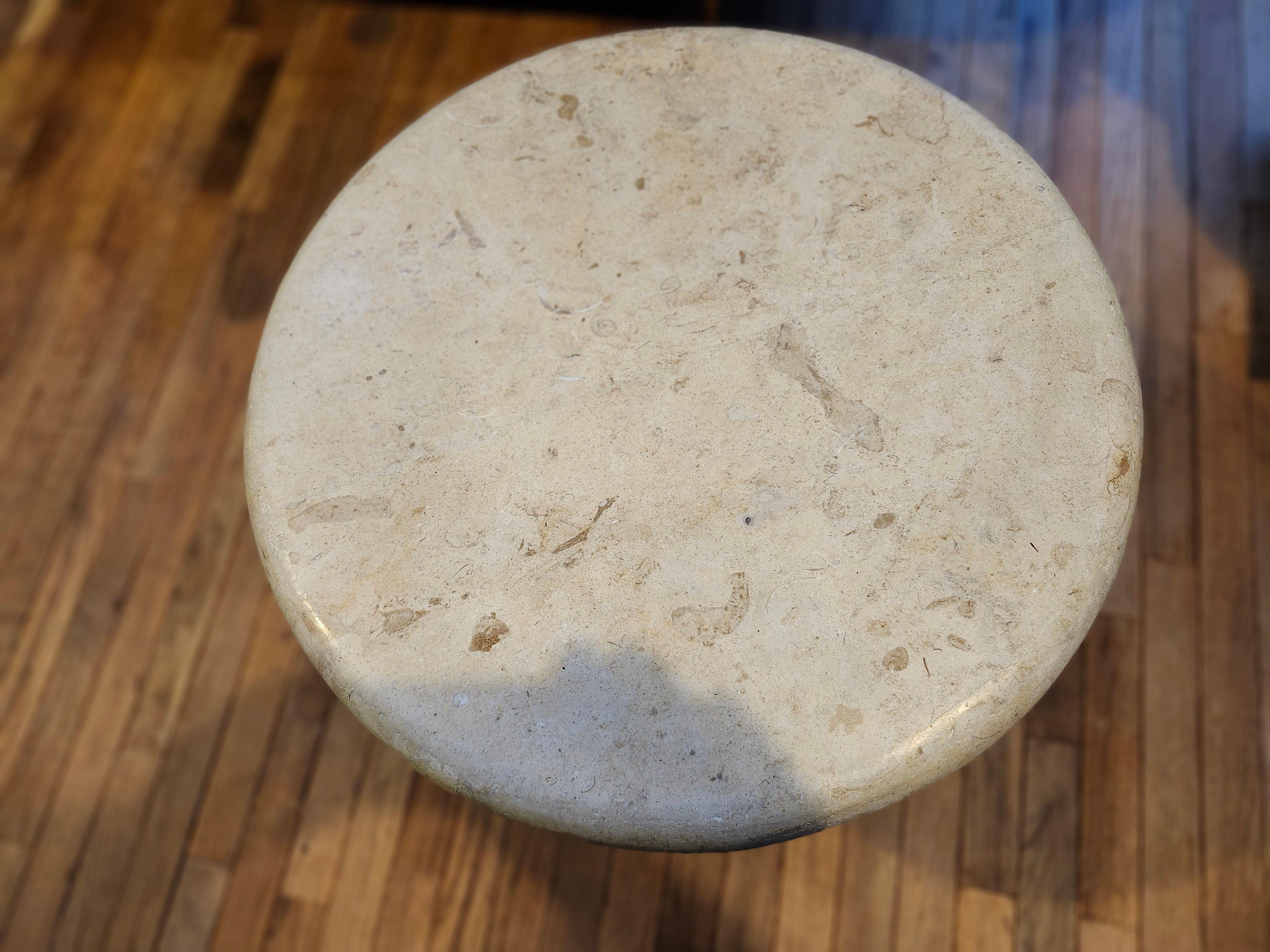 Mid-Century Modern Sculptural Stone Top Table with a Tri Leg Bamboo Base en vente 2
