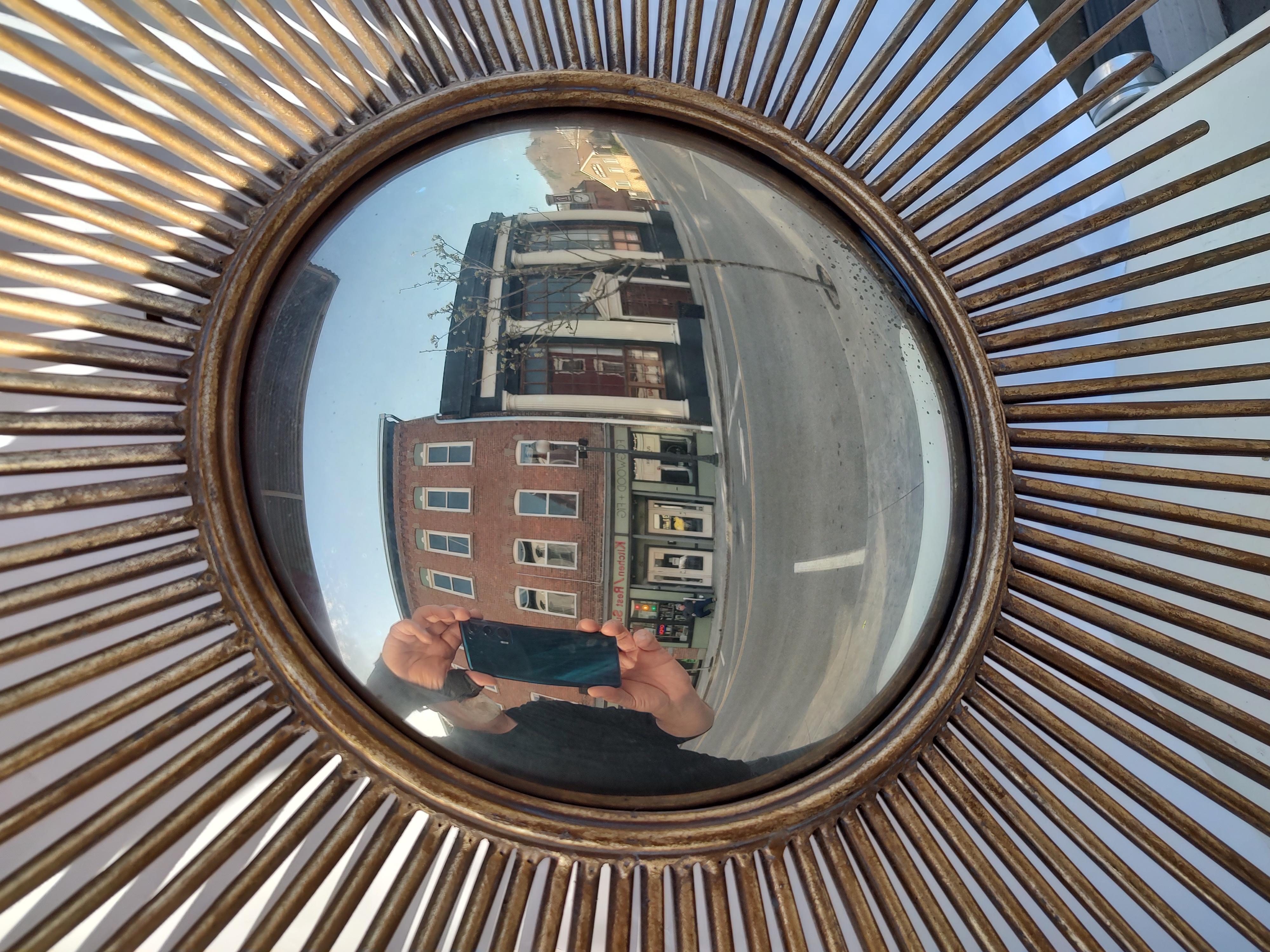 Mid-Century Modern Gilt Metal Sculptural Sunburst Mirror C1965 In Good Condition For Sale In Port Jervis, NY
