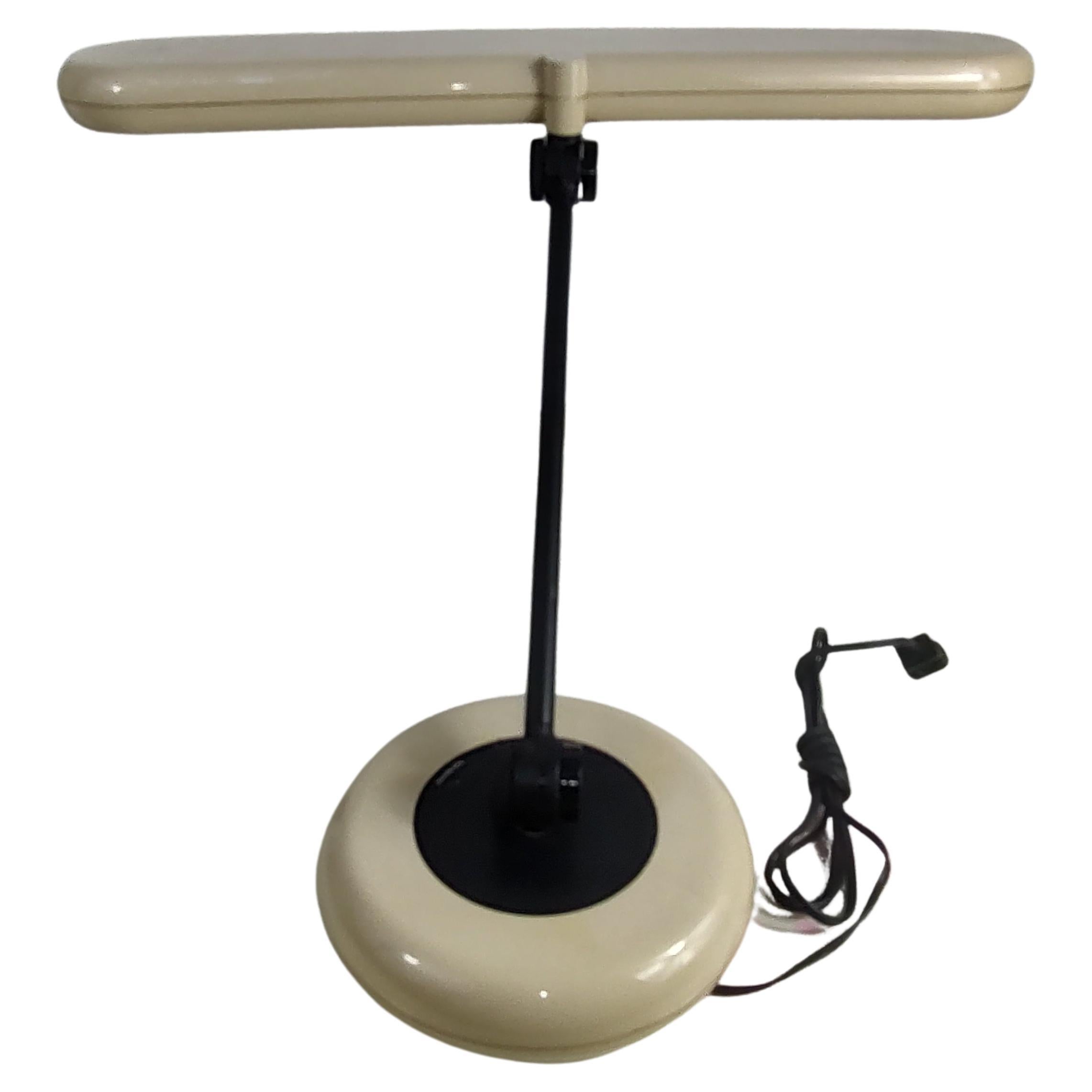 Mid-Century Modern Sculptural Table Desk Lamp by Park Sherman In Good Condition For Sale In Port Jervis, NY