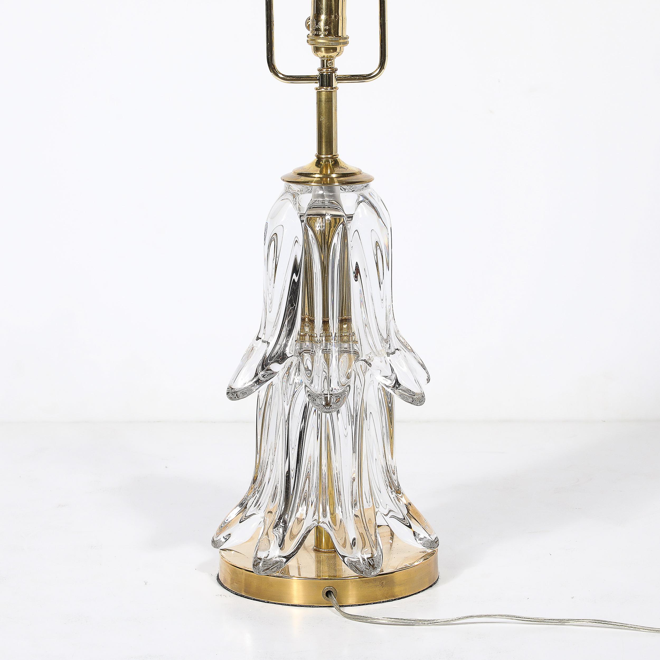 Lámparas de sobremesa escultóricas de cristal translúcido con accesorios de latón, modernas de mediados de siglo en venta 11